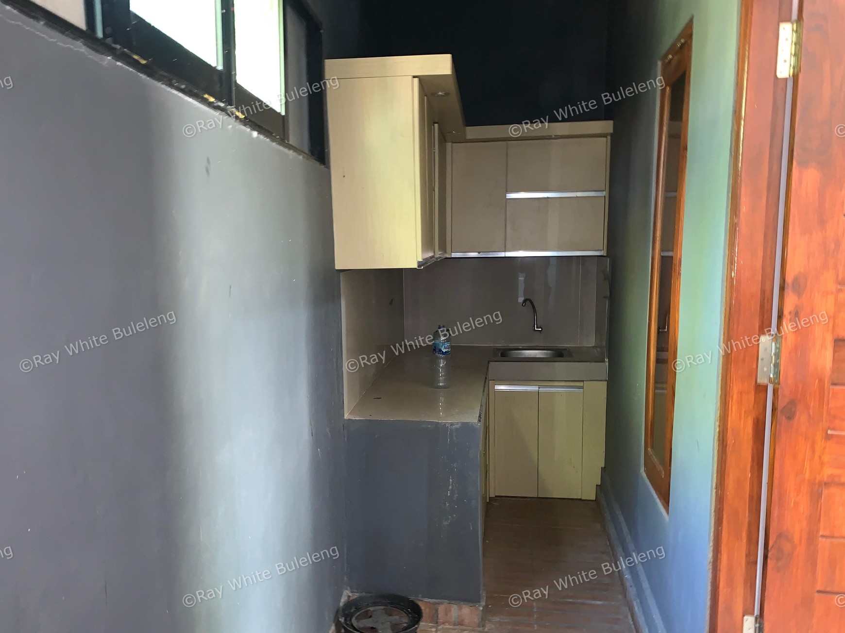 COZY RENTAL HOME IN A QUIET NEIGHBORHOOD NEAR THE SINGARAJA CITY