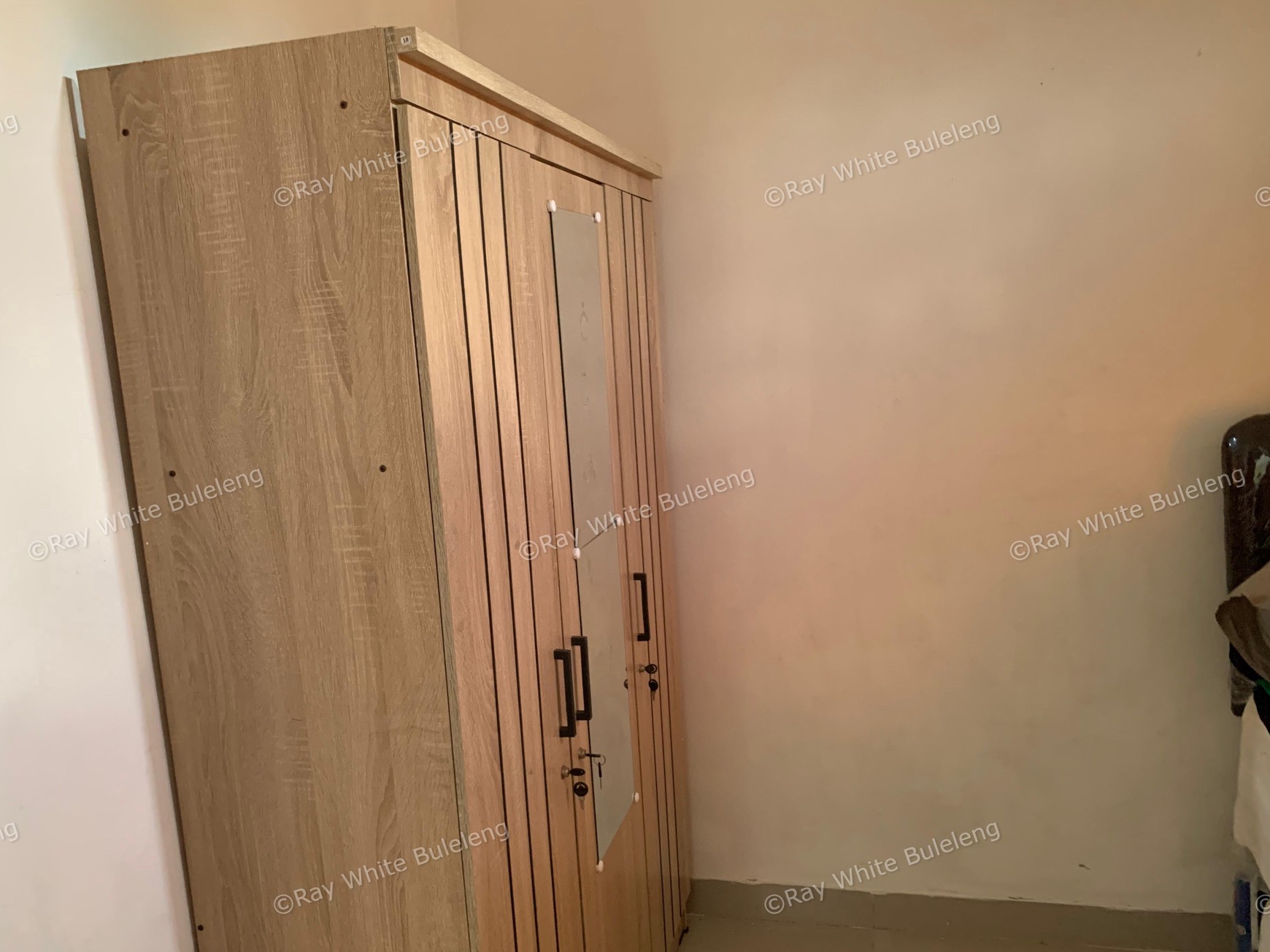 COZY RENTAL HOME IN A QUIET NEIGHBORHOOD NEAR THE SINGARAJA CITY