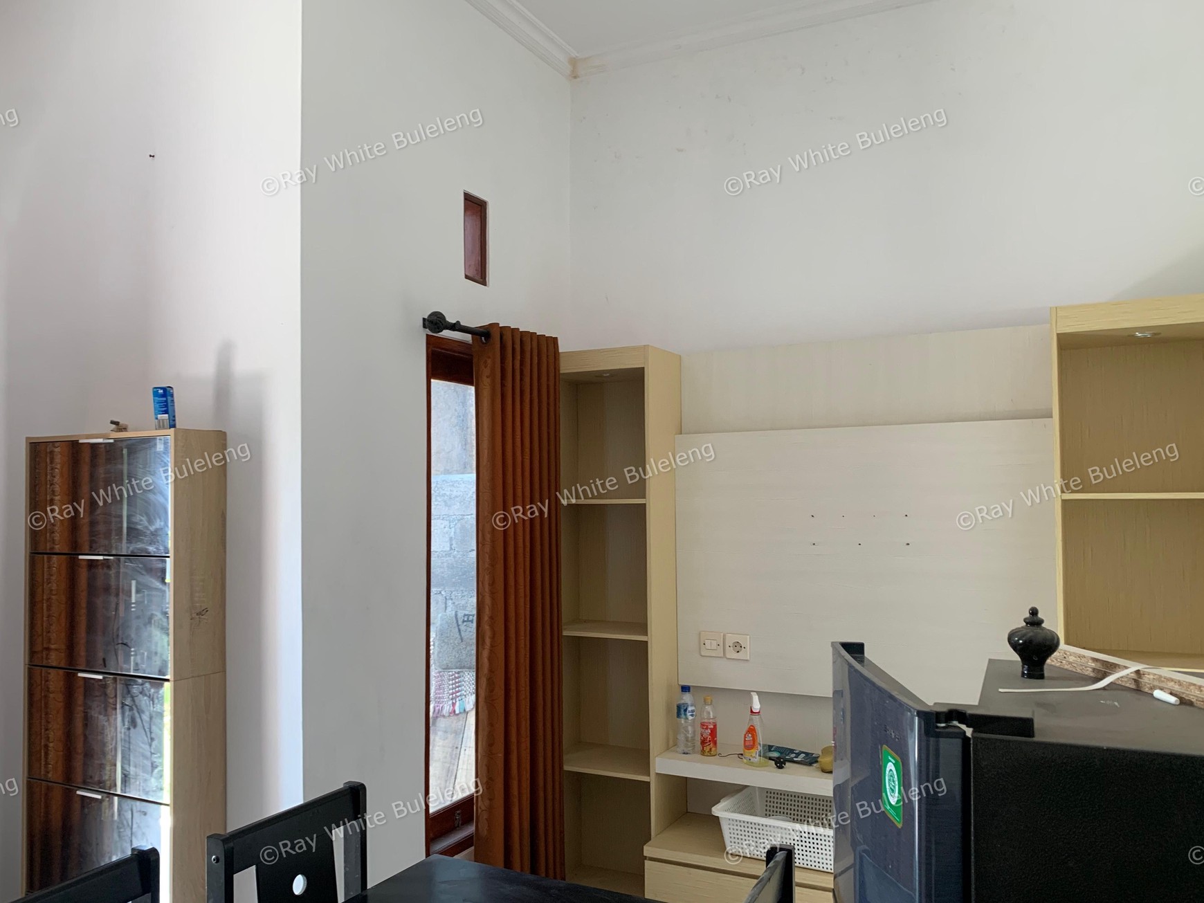 COZY RENTAL HOME IN A QUIET NEIGHBORHOOD NEAR THE SINGARAJA CITY