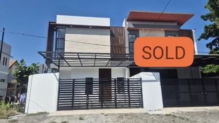 DIJUAL RUMAH BARU FRESH GRESS SIAP HUNI MODERN Minimalis HOOK Sutorejo Surabaya Timur