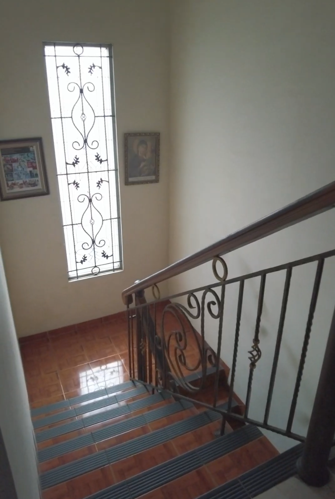 RUMAH JL BAYEM KEL PULO KECAMATAN KEBAYORAN BARU JAKSEL