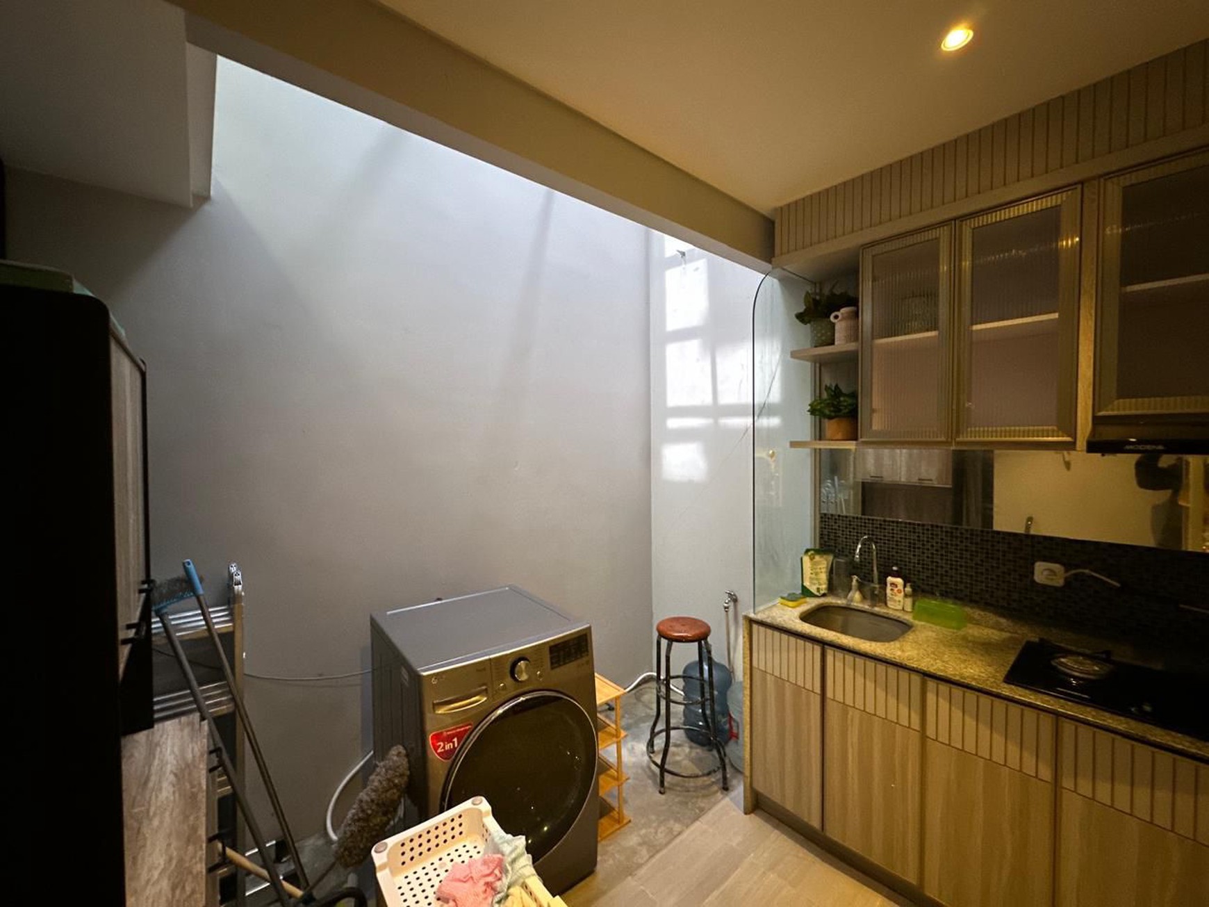 Dijual full furnished di Grand Pakuwon