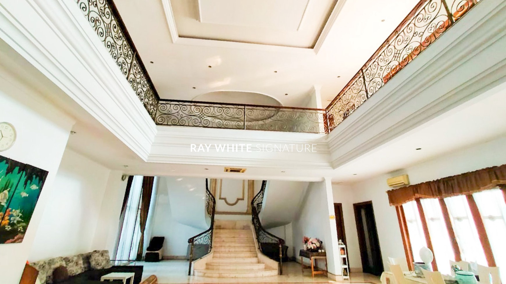 Rumah Mewah Harga Sudah Dibawah NJOP di Jl Kintamani Mega Kuningan