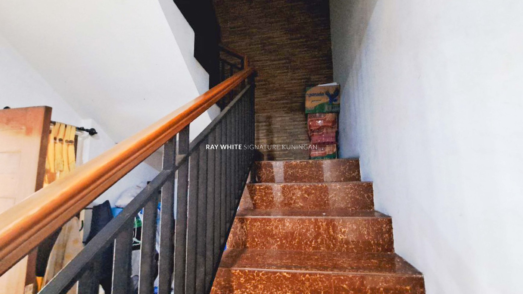 Jual Rumah 3 Lantai di Kalibata Tengah, Pancoran Cocok untuk Kost