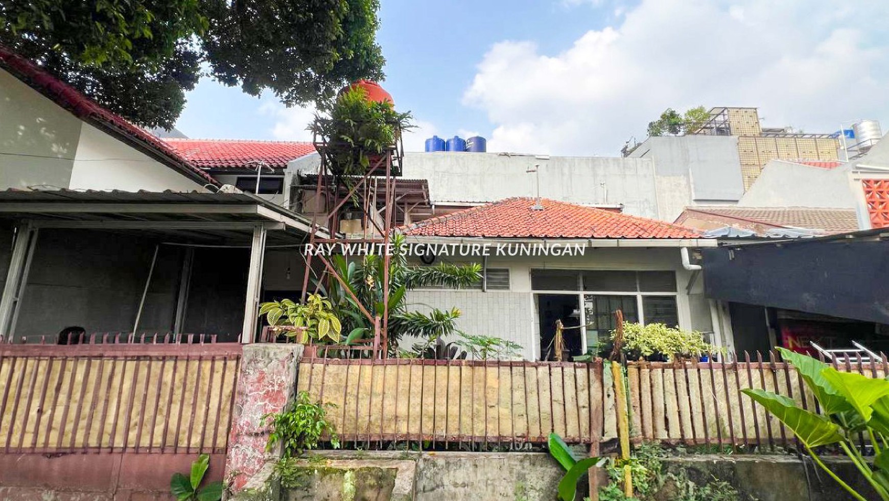 Rumah Lama Area Tenang di Jl Ciniru VII Cocok Untuk Hunian atau Kost