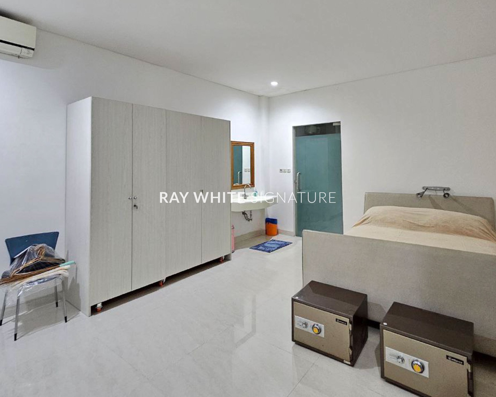Rumah Mewah 2 Lantai Daerah SCBD Jl Tulodong Bawah IV