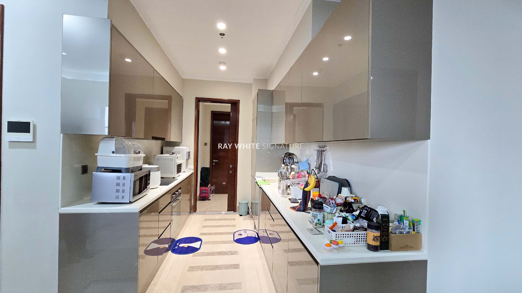 Dijual Apartemen 3 BR di District 8 Infinity Tower Senopati