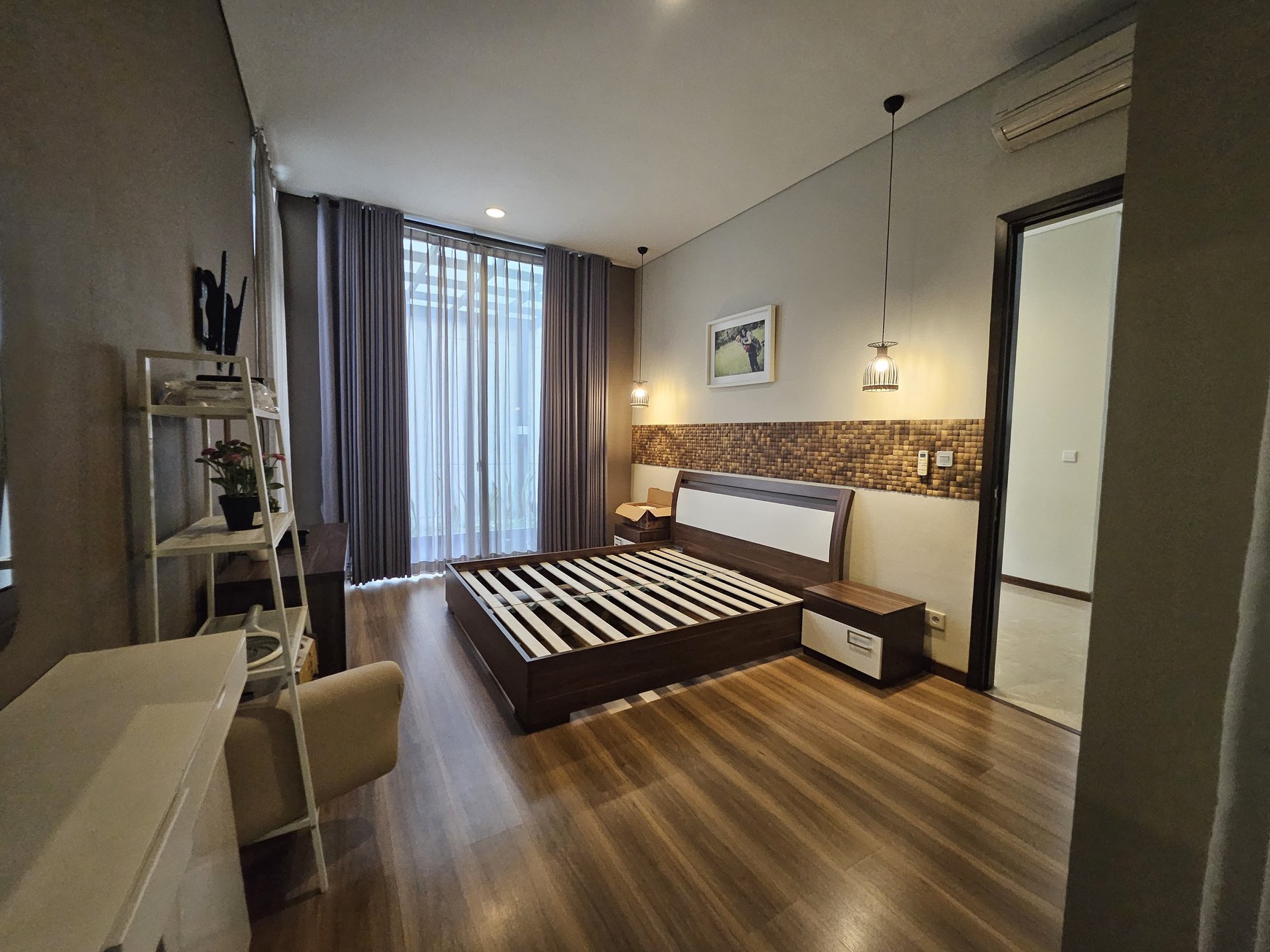 Rumah mewah dgn pool di Nava Park Lake Wood, BSD
