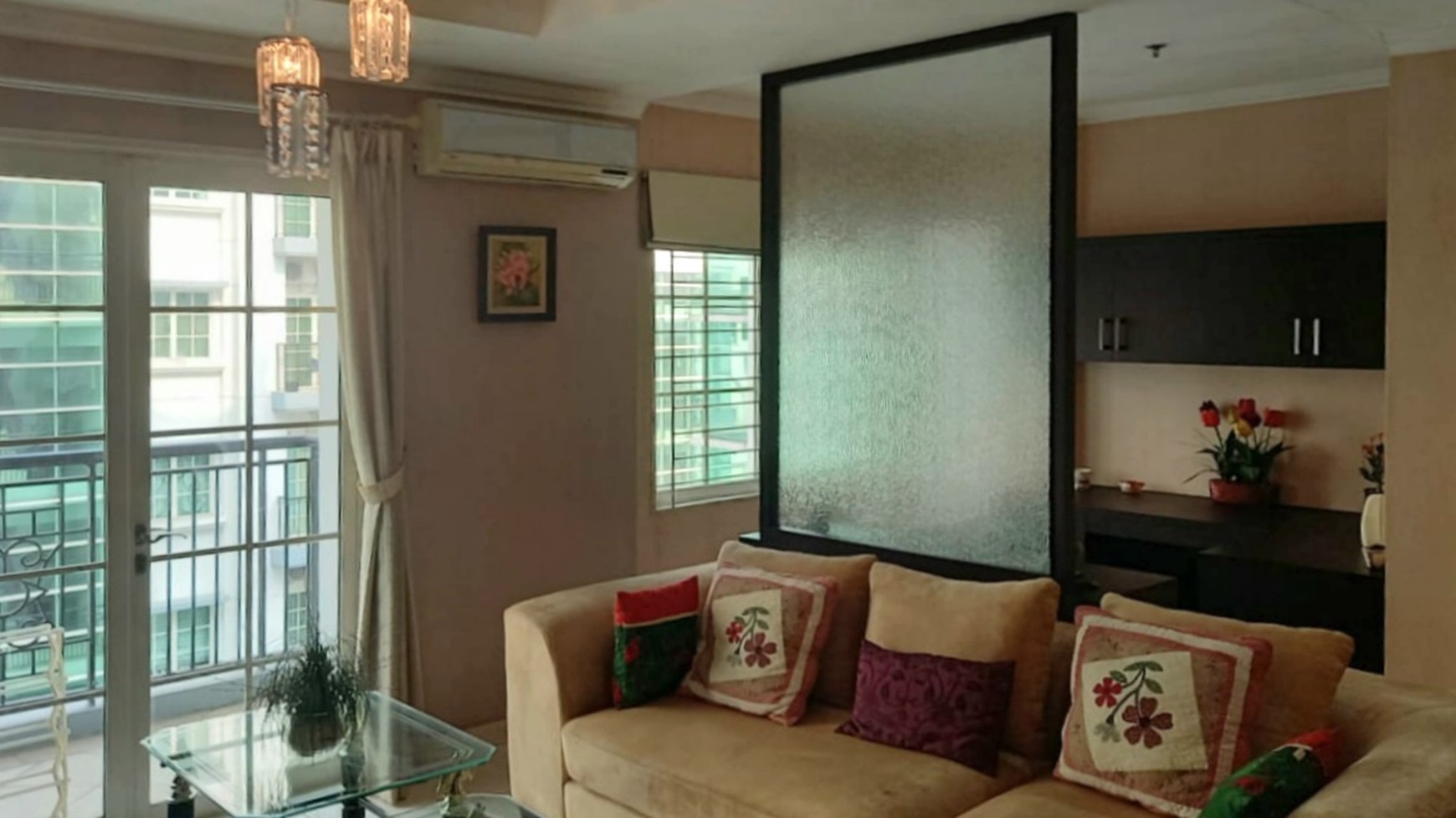 Apartemen Gading Resort MOI - Kelapa Gading. Luas. Rapih. Siap huni. View cantik. Akses mudah ke mana-mana