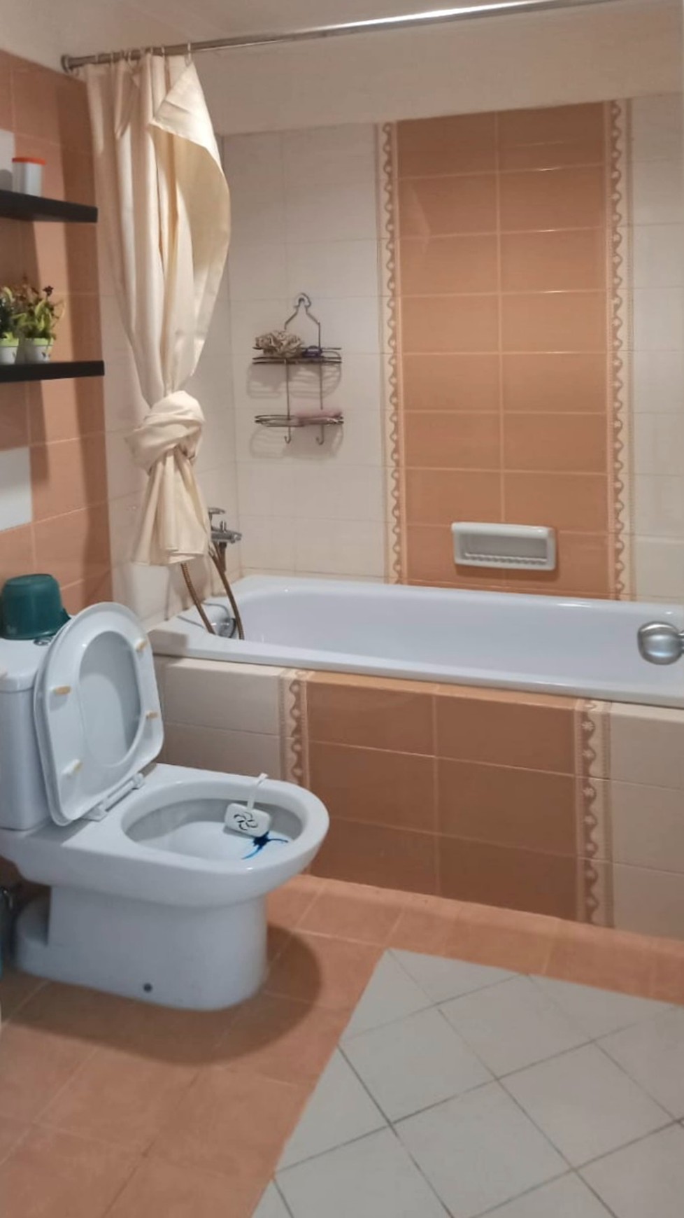 Apartemen Gading Resort MOI - Kelapa Gading. Luas. Rapih. Siap huni. View cantik. Akses mudah ke mana-mana