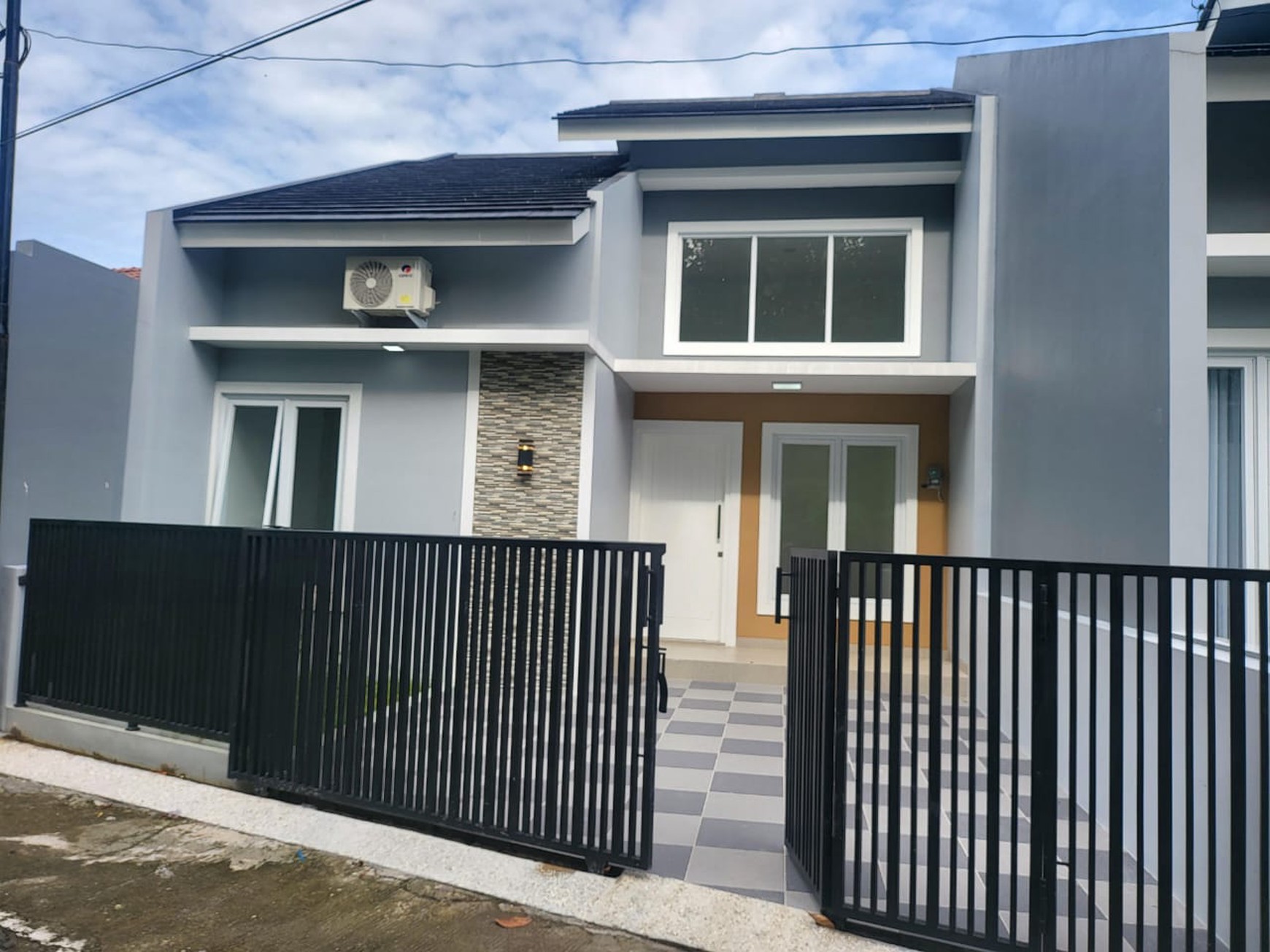 Rumah Dalam Perum Lokasi Dekat Pamela 7 Purwomartani Kalasan Bantul