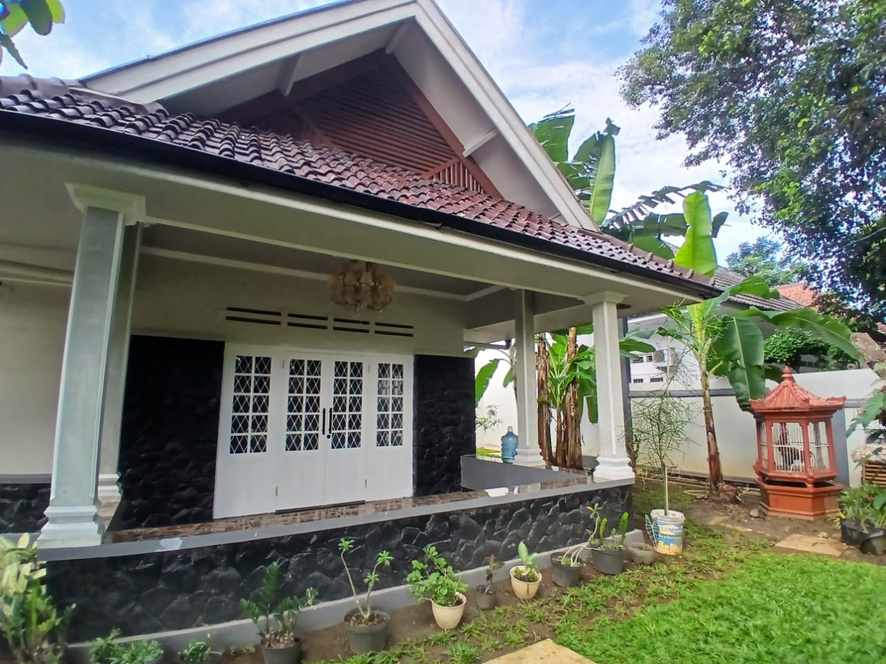 Dijual rumah bagus dan asri ditengah kota bogor dengan lokasi yang strategis 