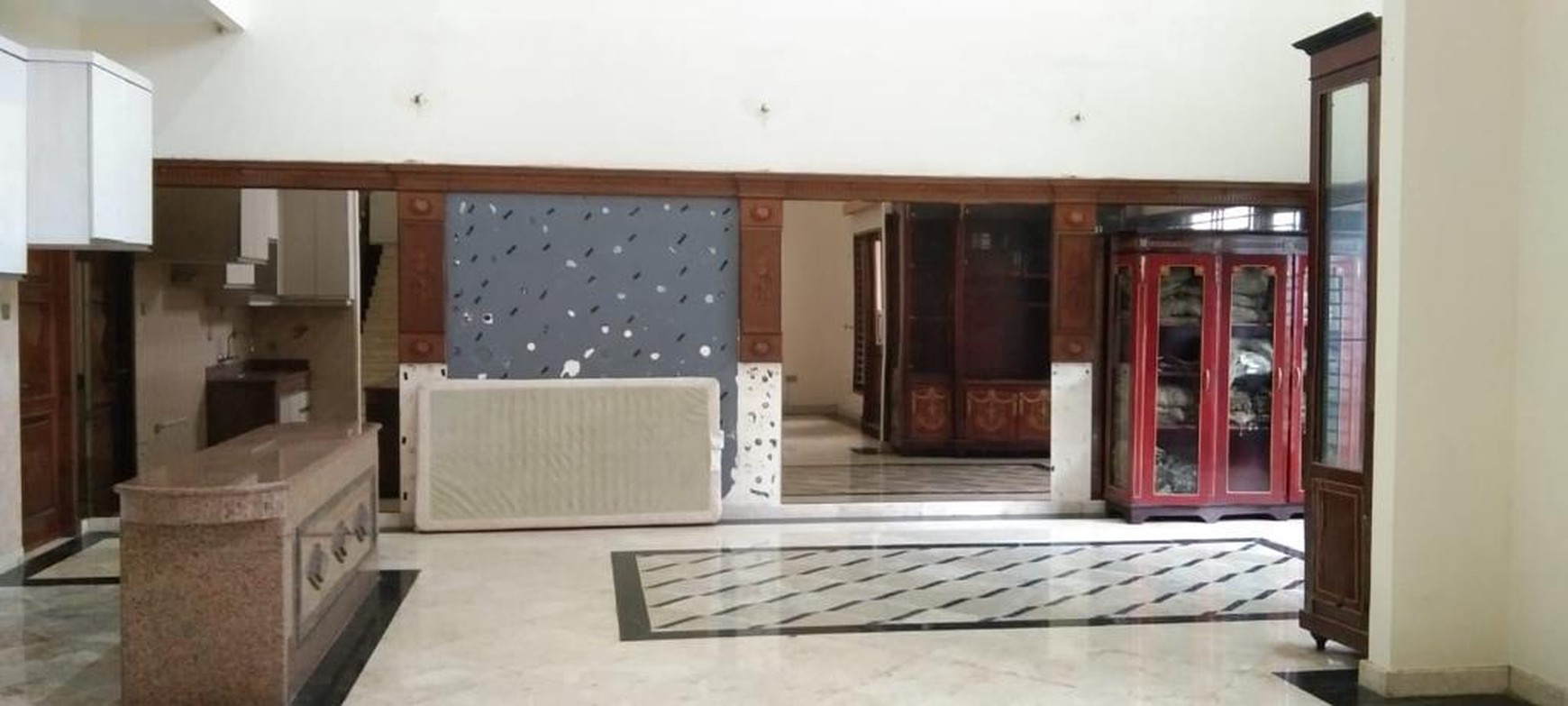 Rumah lokasi strategis di Kemang Timur Jakarta Selatan
