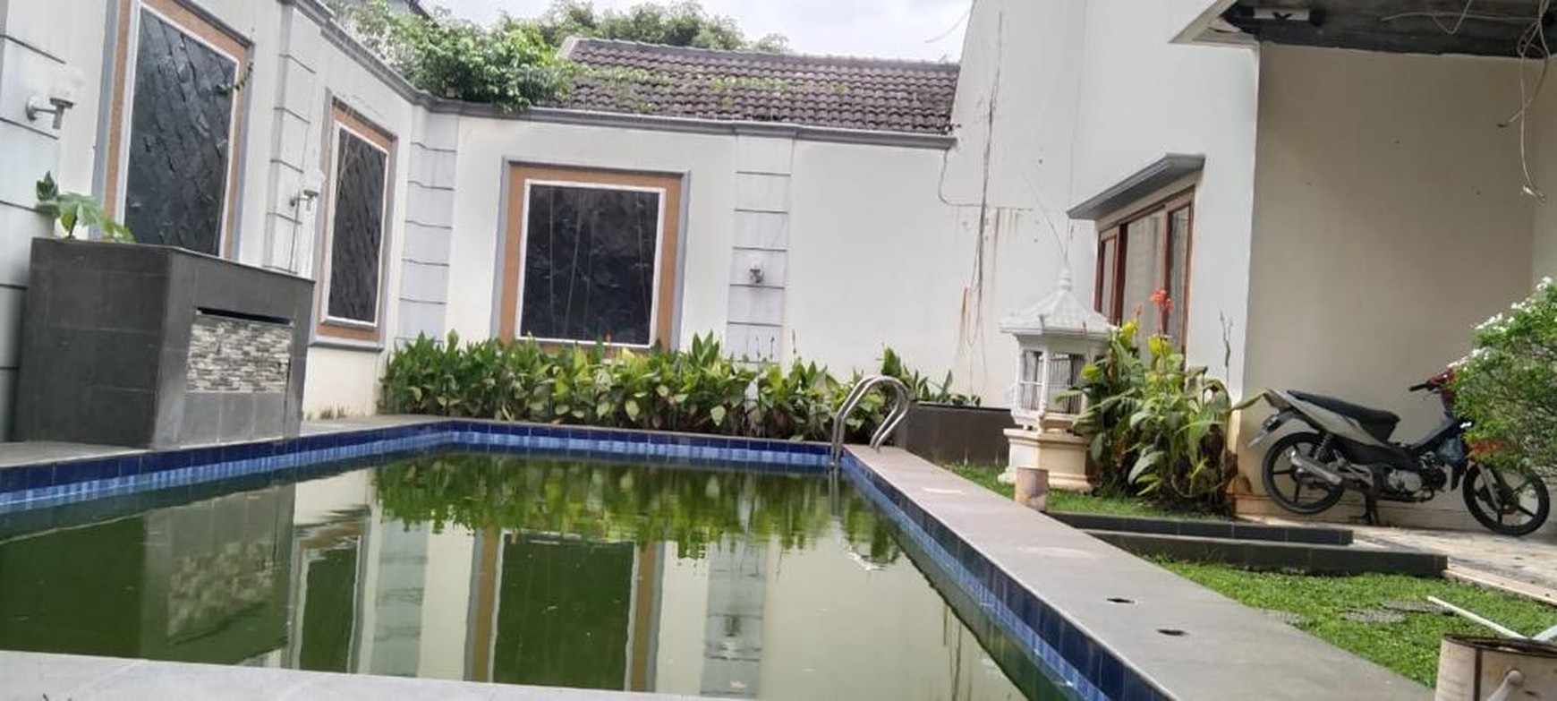 Rumah lokasi strategis di Kemang Timur Jakarta Selatan