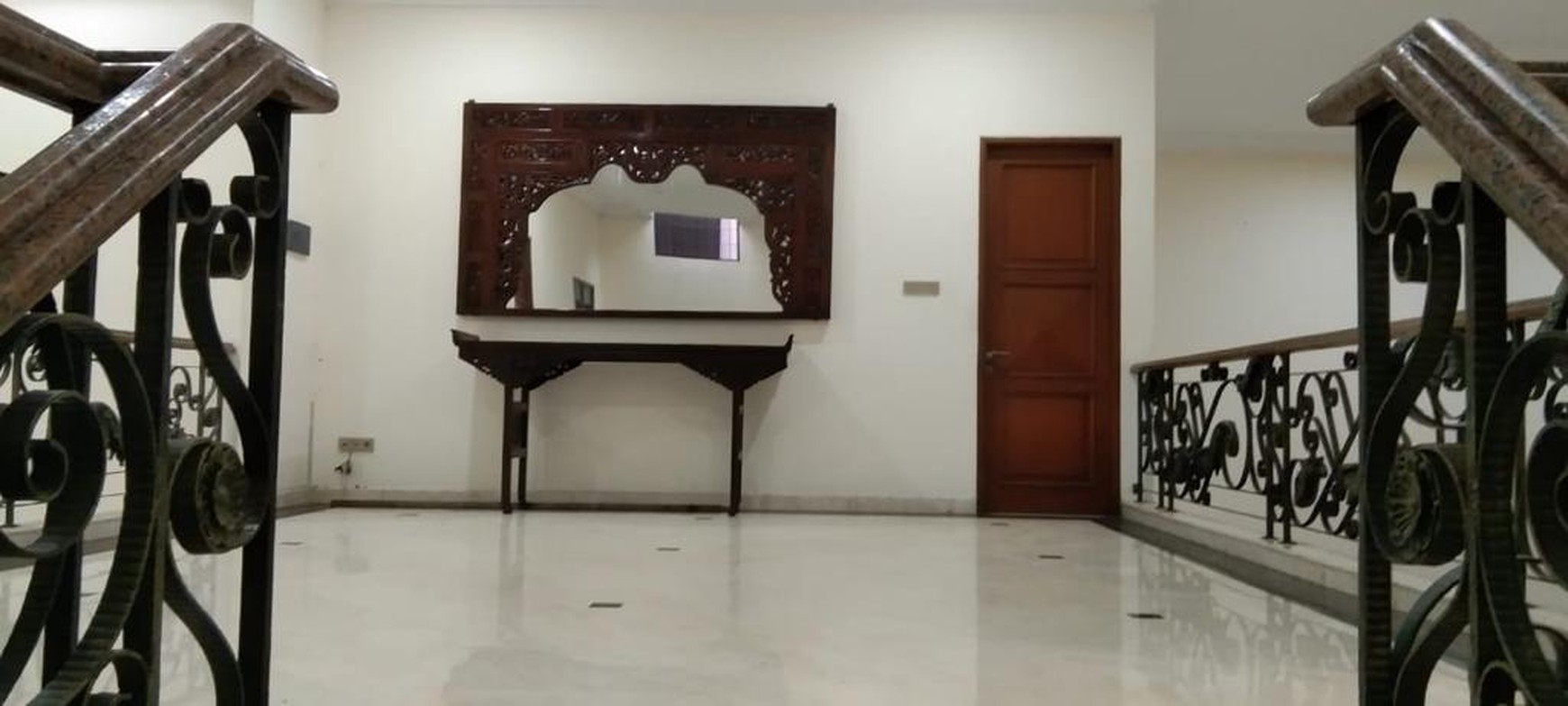 Rumah lokasi strategis di Kemang Timur Jakarta Selatan
