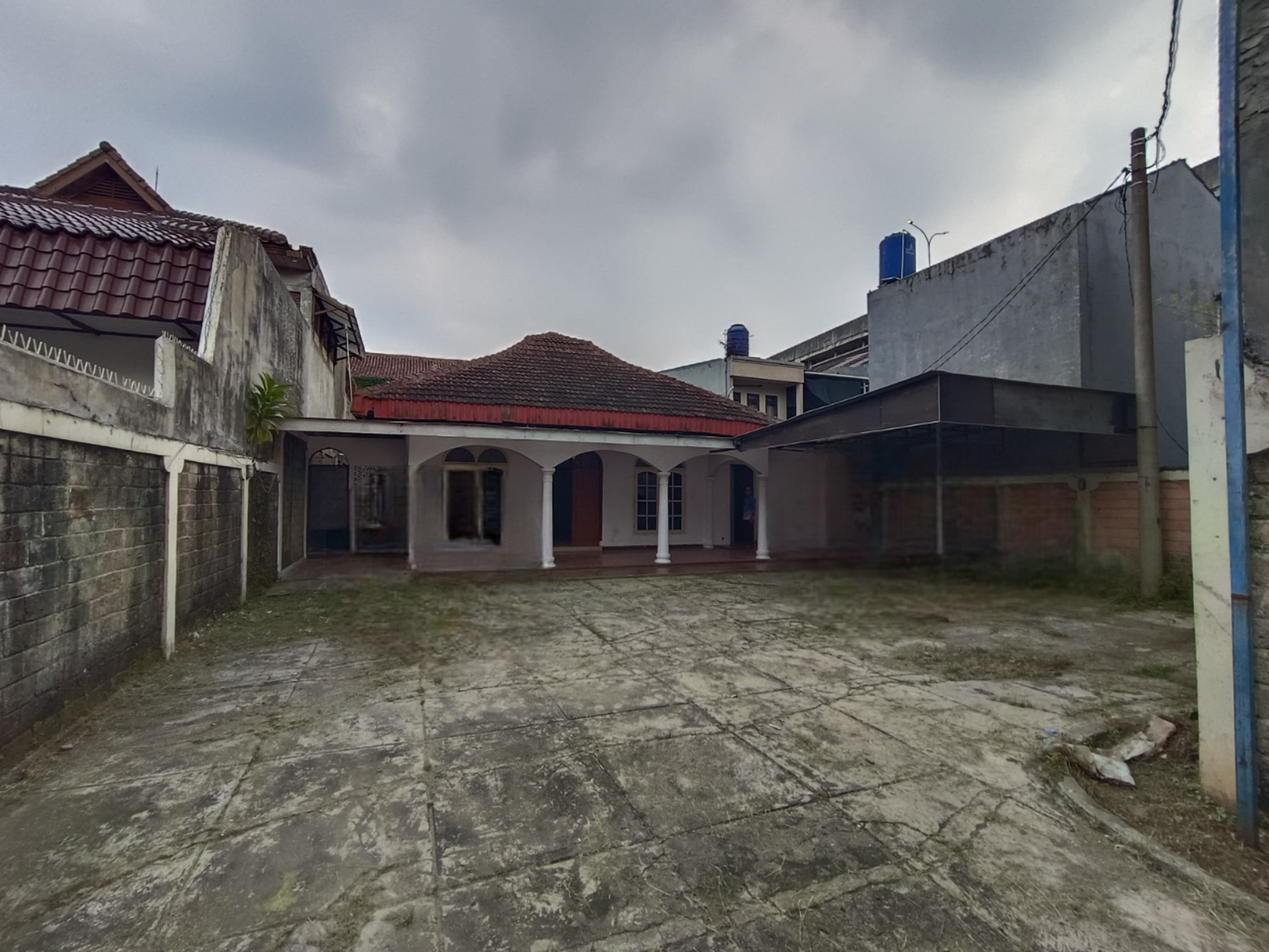 Dijual rumah posisi strategis di Jagakarsa cocok untuk dijadikan kantor
