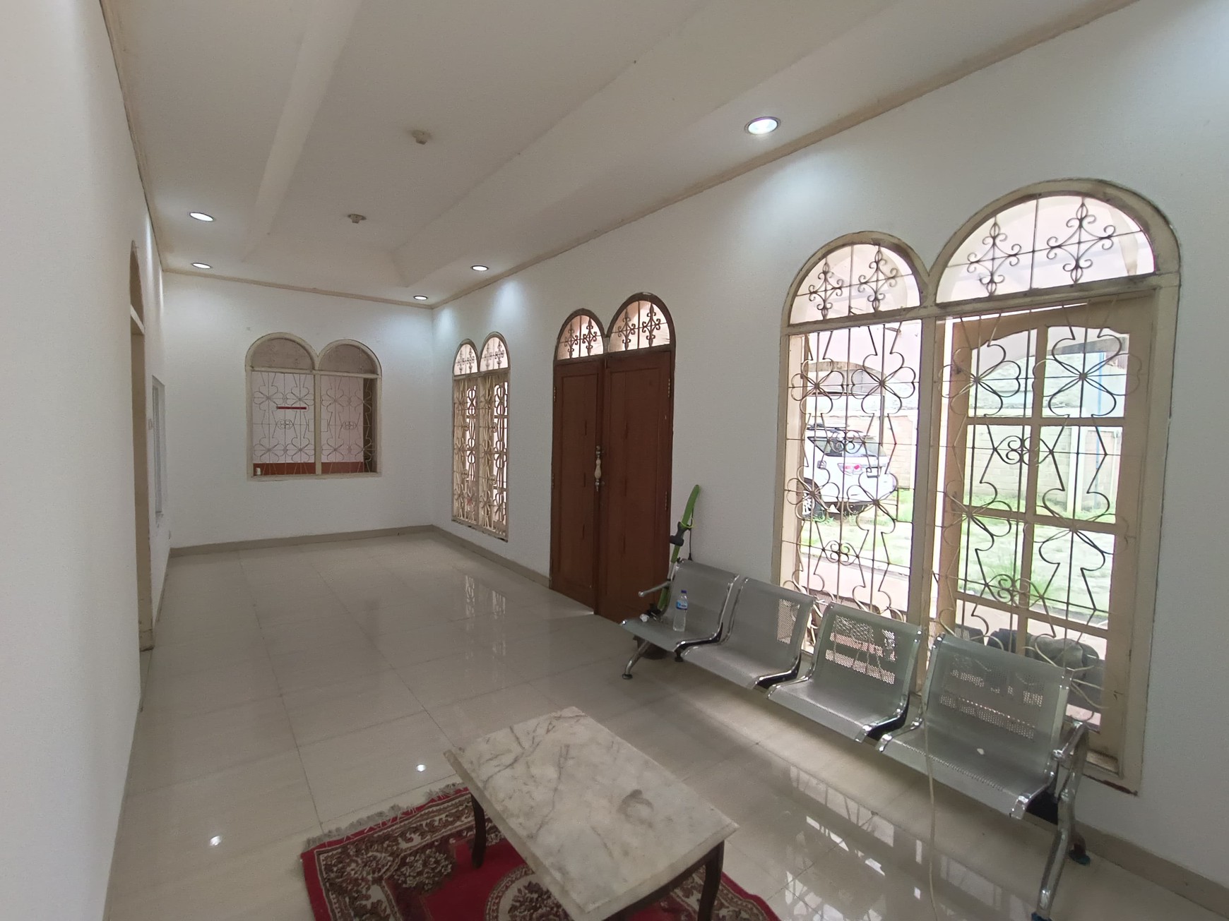 Dijual rumah posisi strategis di Jagakarsa cocok untuk dijadikan kantor