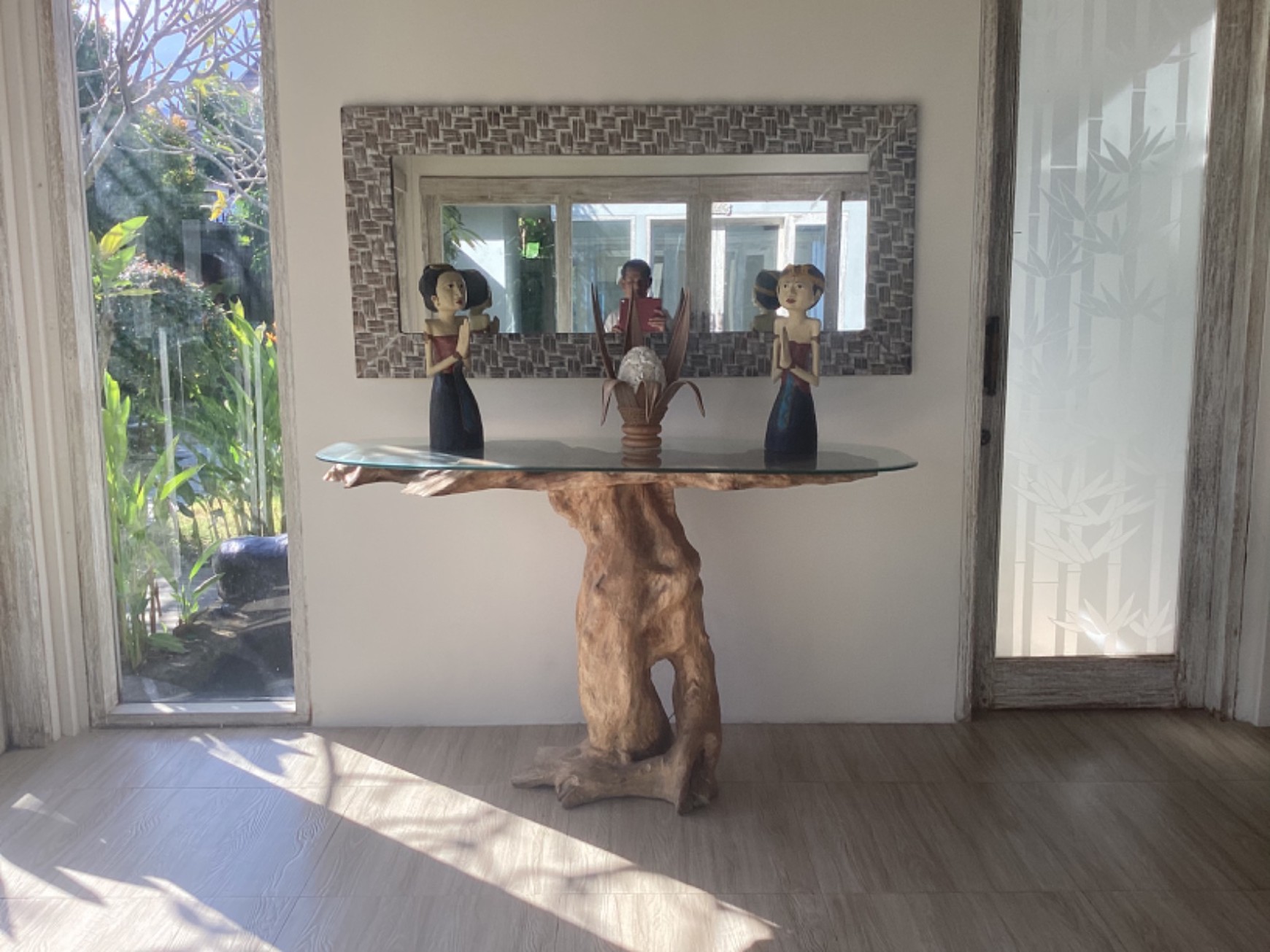 Luxurious Leasehold Villa 2 Minute To The Beach Sanur Bali