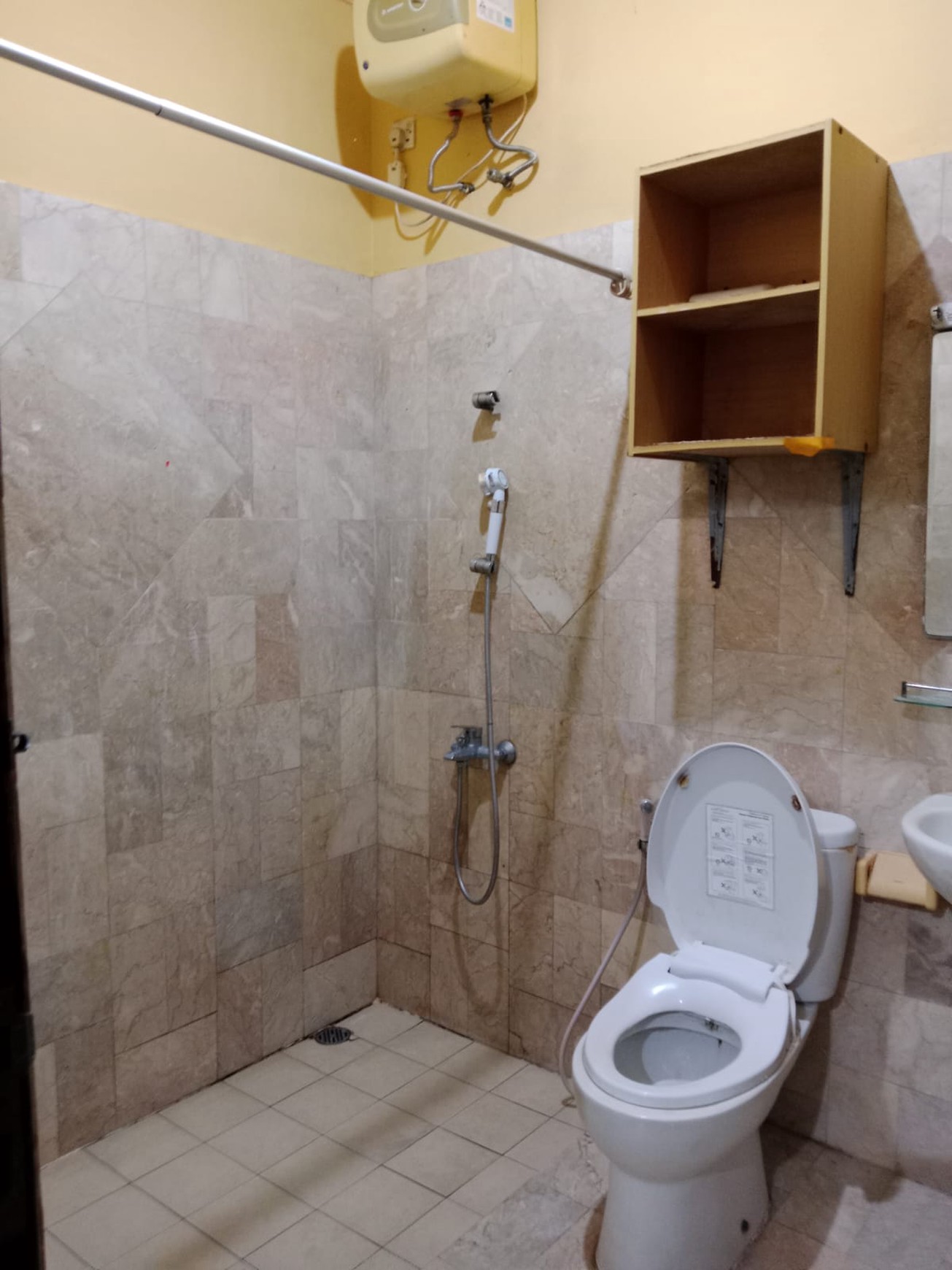 Dijual Rumah Murah Lokasi Strategis di Cinere Gandul