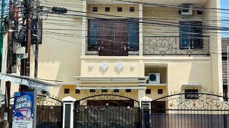 Disewakan Rumah 5 Kamar Tidur Lokasi Dekat Terminal Jombor Sinduadi Mlati Sleman