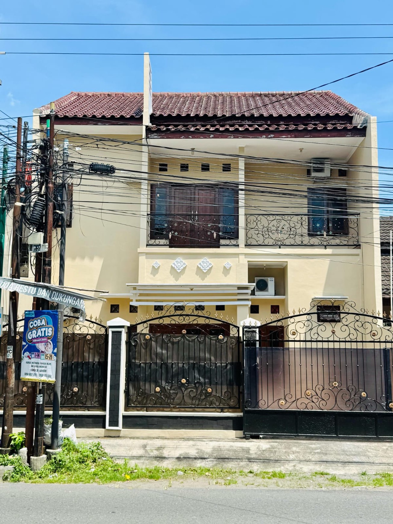 Disewakan Rumah 5 Kamar Tidur Lokasi Dekat Terminal Jombor Sinduadi Mlati Sleman