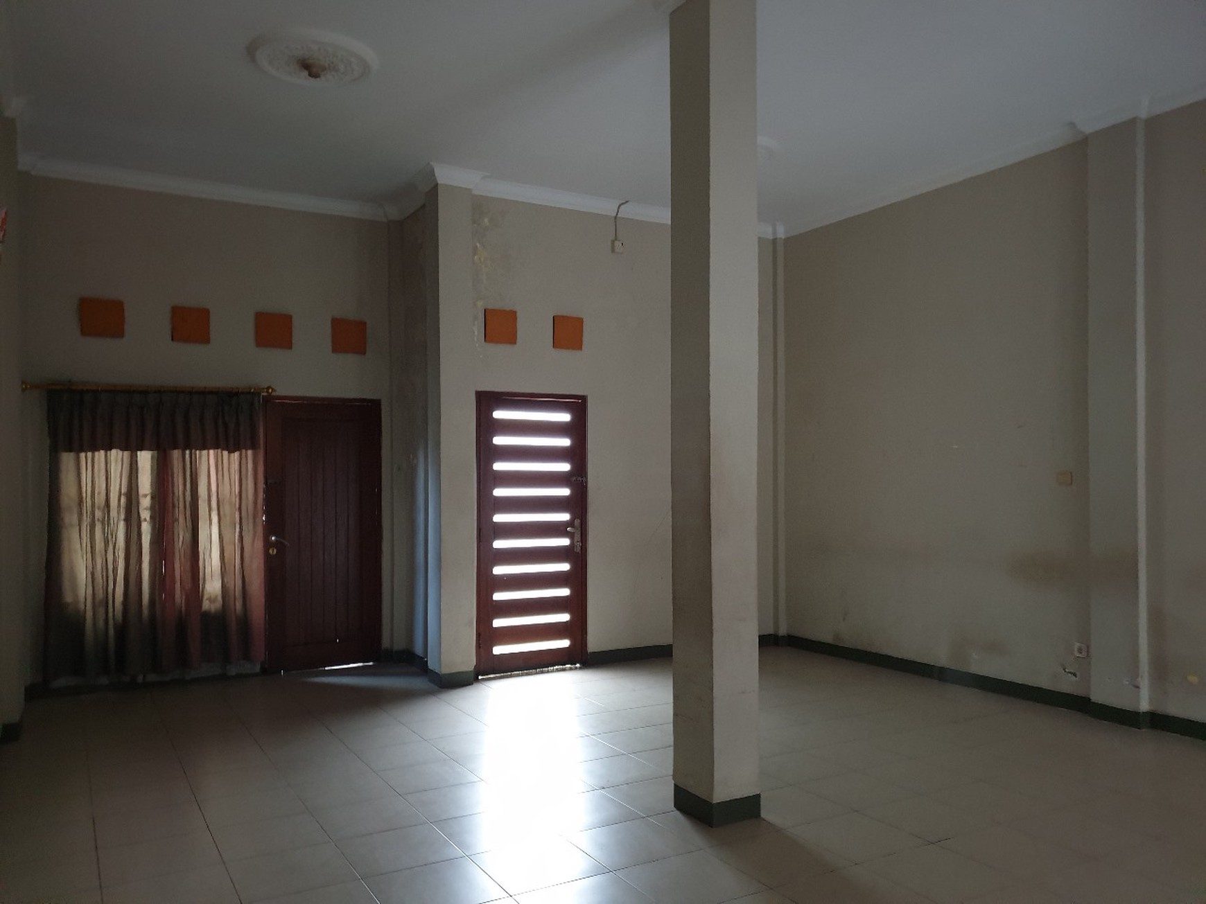 Disewakan Rumah 5 Kamar Tidur Lokasi Dekat Terminal Jombor Sinduadi Mlati Sleman