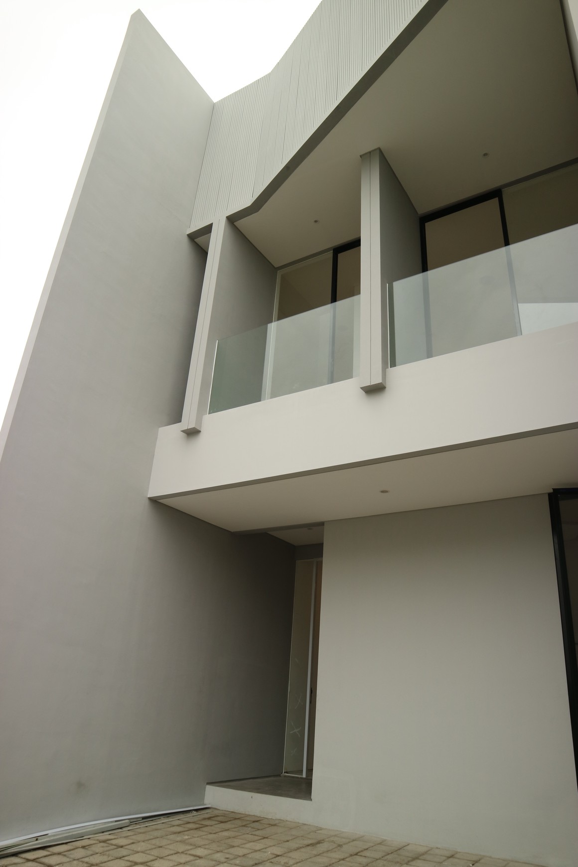 Jual Rumah Mewah Dian Istana Wiyung Surabaya Siap Huni