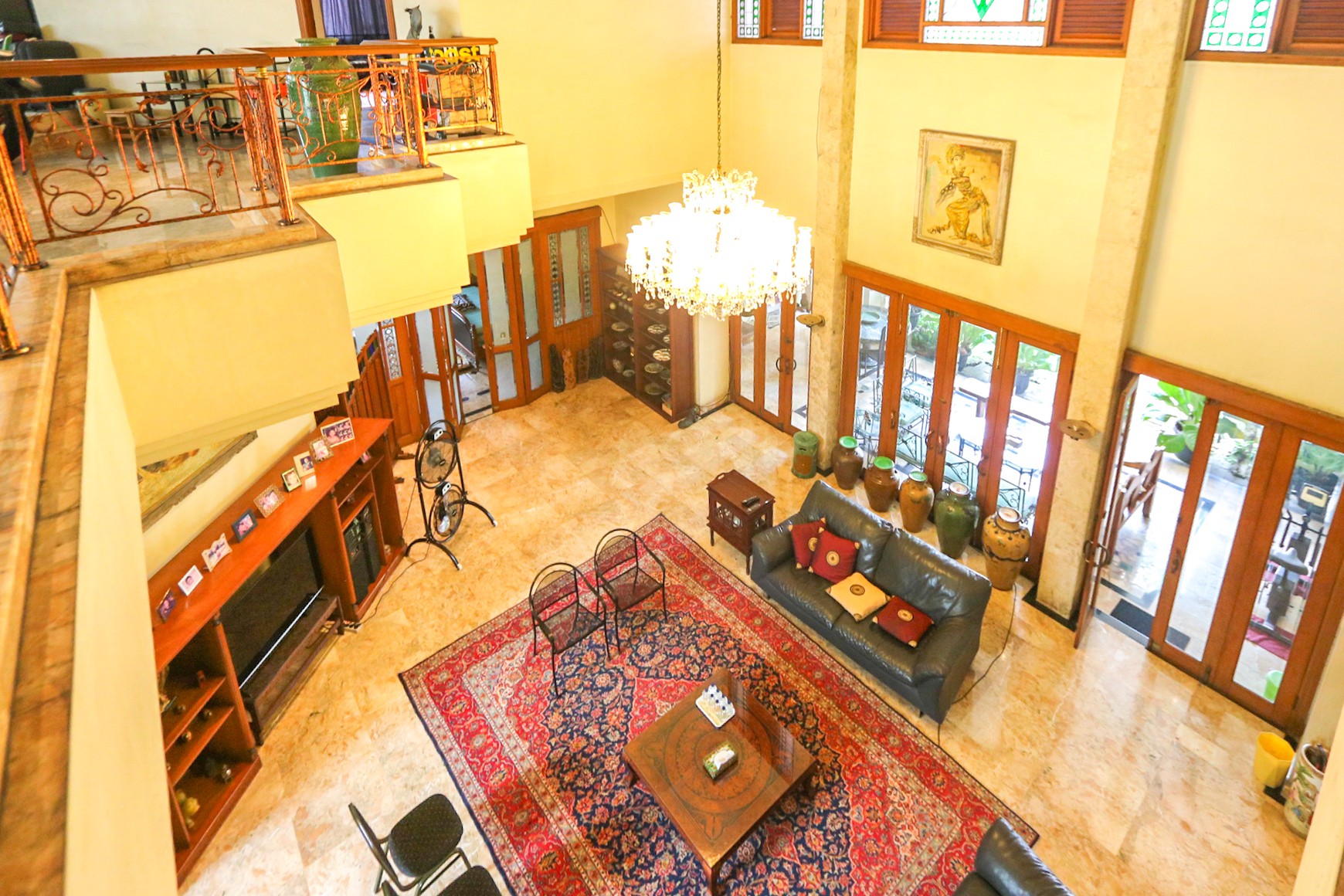 RUMAH MEWAH, NYAMAN & ASRI, AKSES MUDAH KE PONDOK INDAH, KEBAYORAN BARU