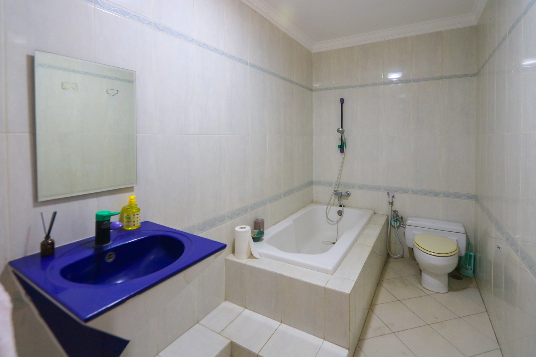 RUMAH MEWAH, NYAMAN & ASRI, AKSES MUDAH KE PONDOK INDAH, KEBAYORAN BARU