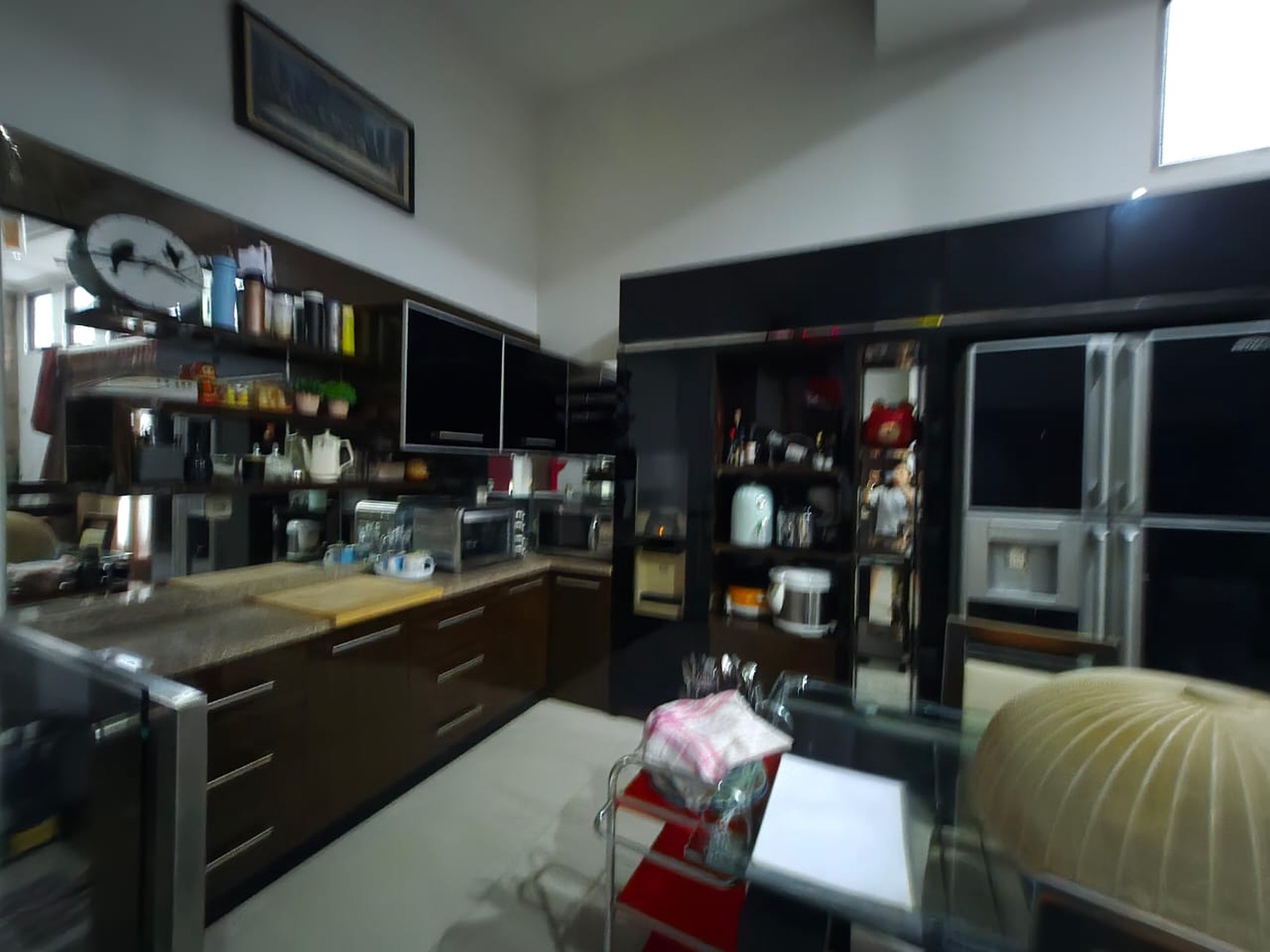 Rumah Anggrek Loka , split level Row jalan lebar 