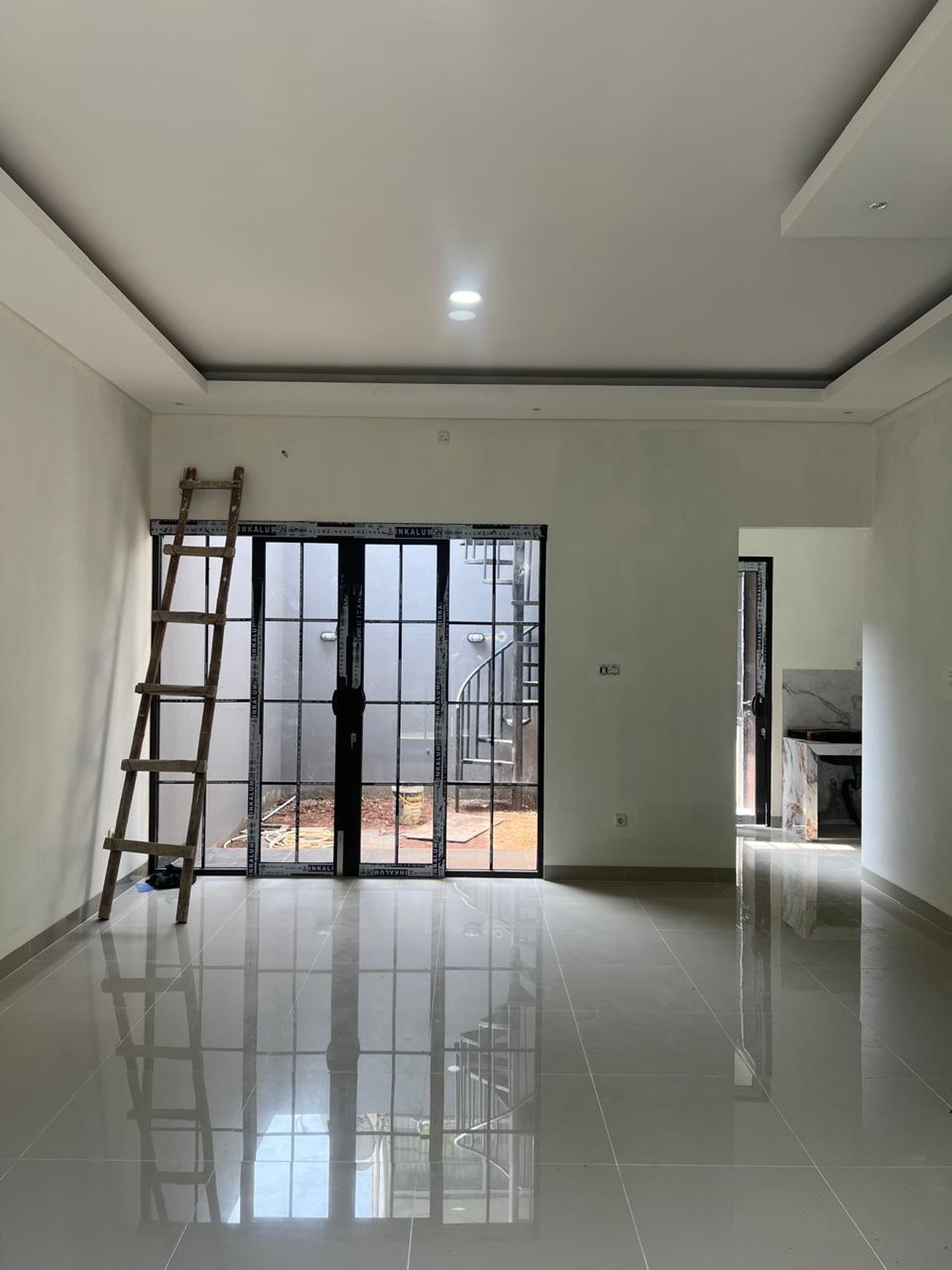 Rumah baru Modern Design di Delatinos BSD City 