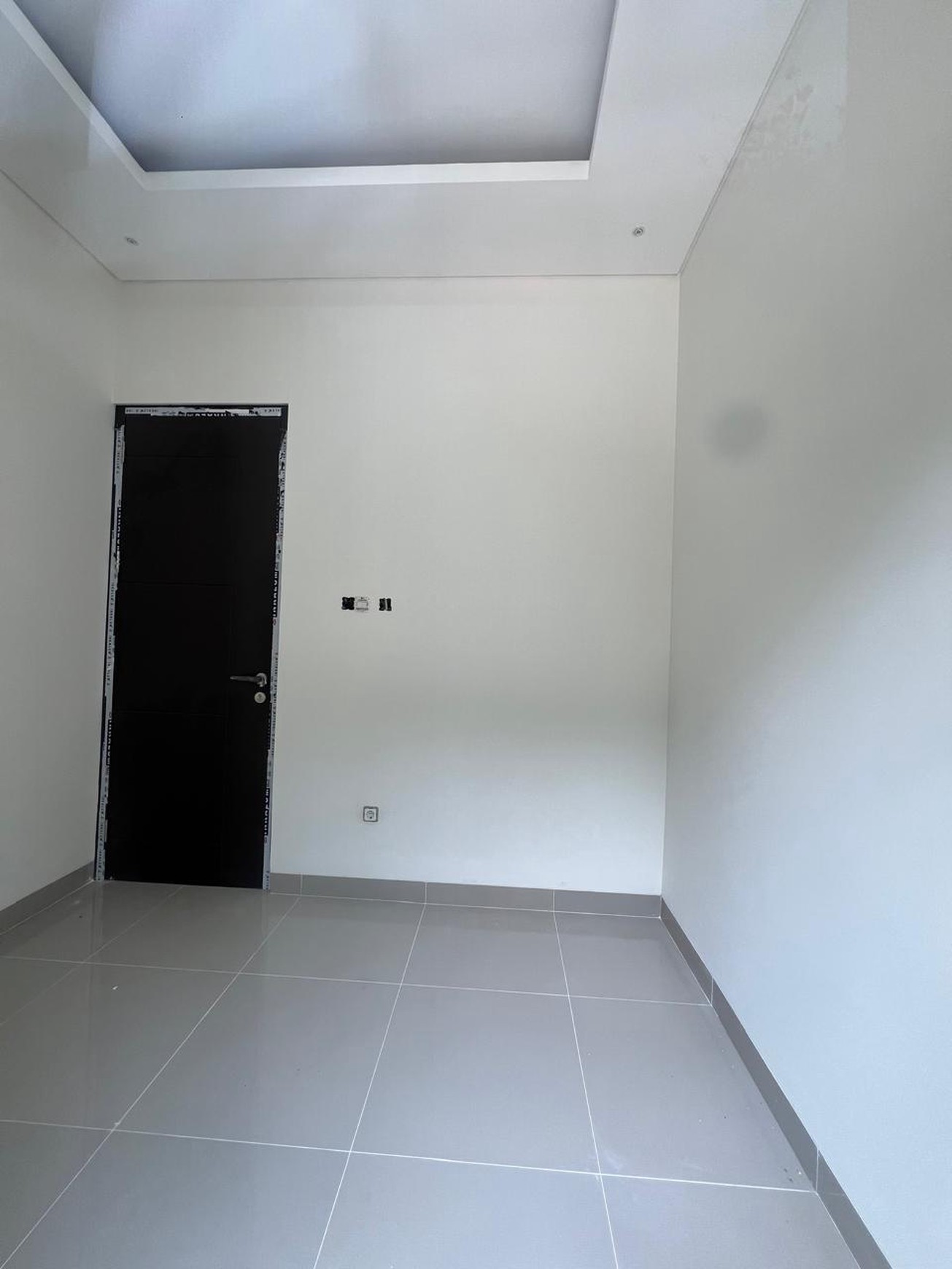 Rumah baru Modern Design di Delatinos BSD City 