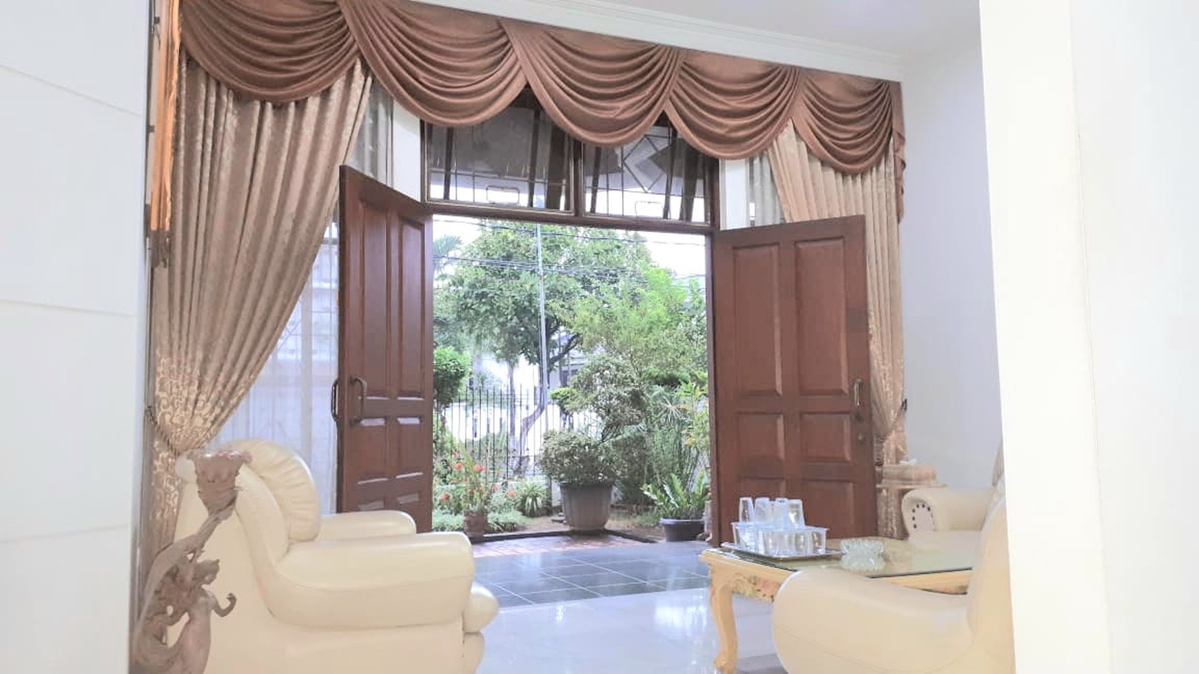 Rumah Taman Kedoya Baru, Kebon Jeruk