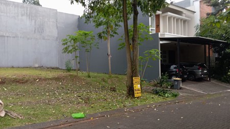 Kavling badan kecil The green BSD city Depan taman