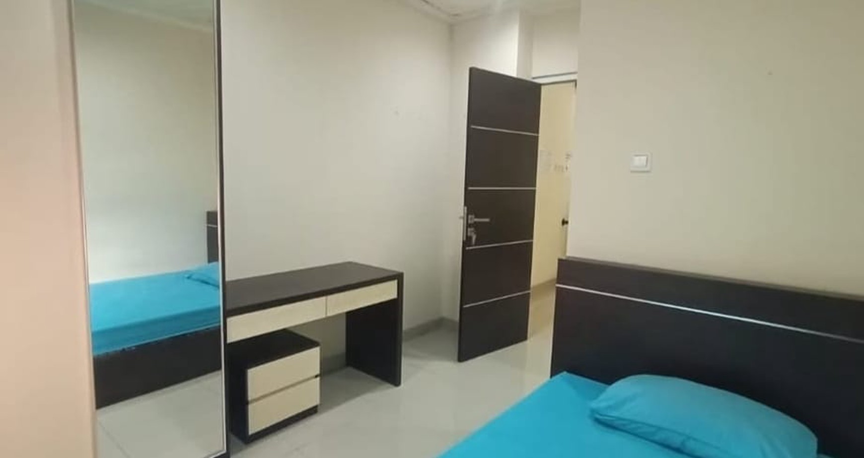 Dua Gedung  kos-kosan yang sedang beroperasi di Gading Serpong