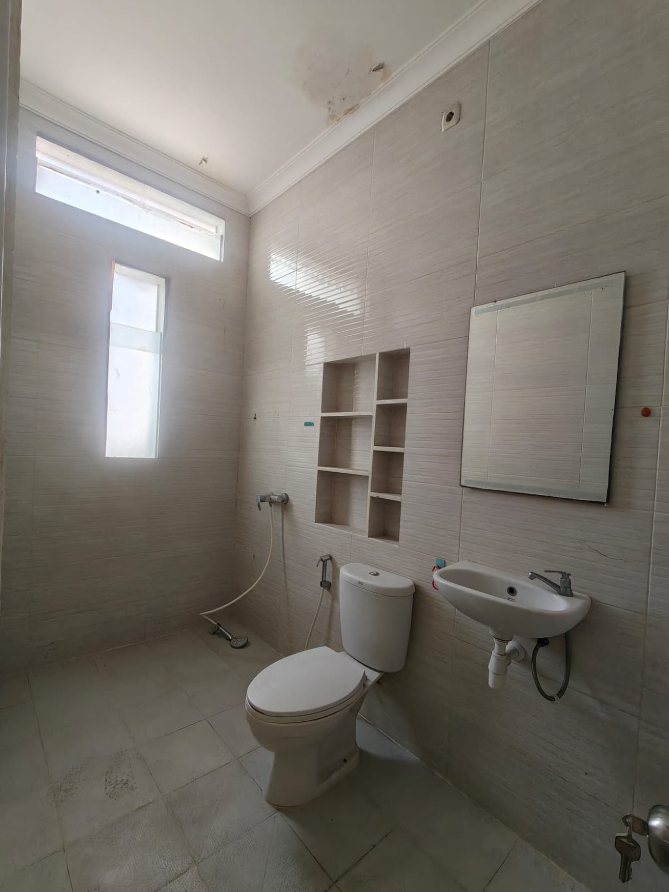 JUAL CEPAT URBAN MANSION (*Belakang ATLAS)