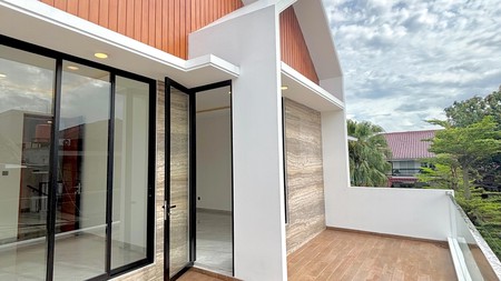 Rumah Modern selangkah ke Pondok Indah Mall