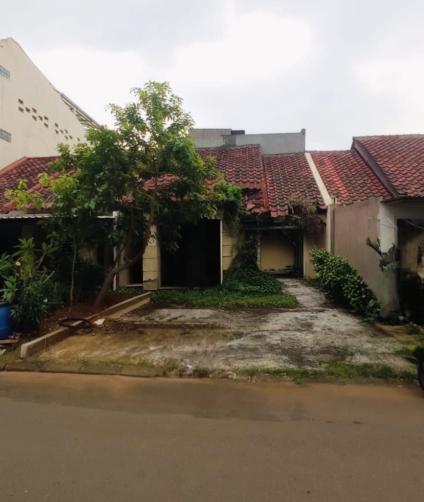 Rumah hitungan tanah di Alam Sutera