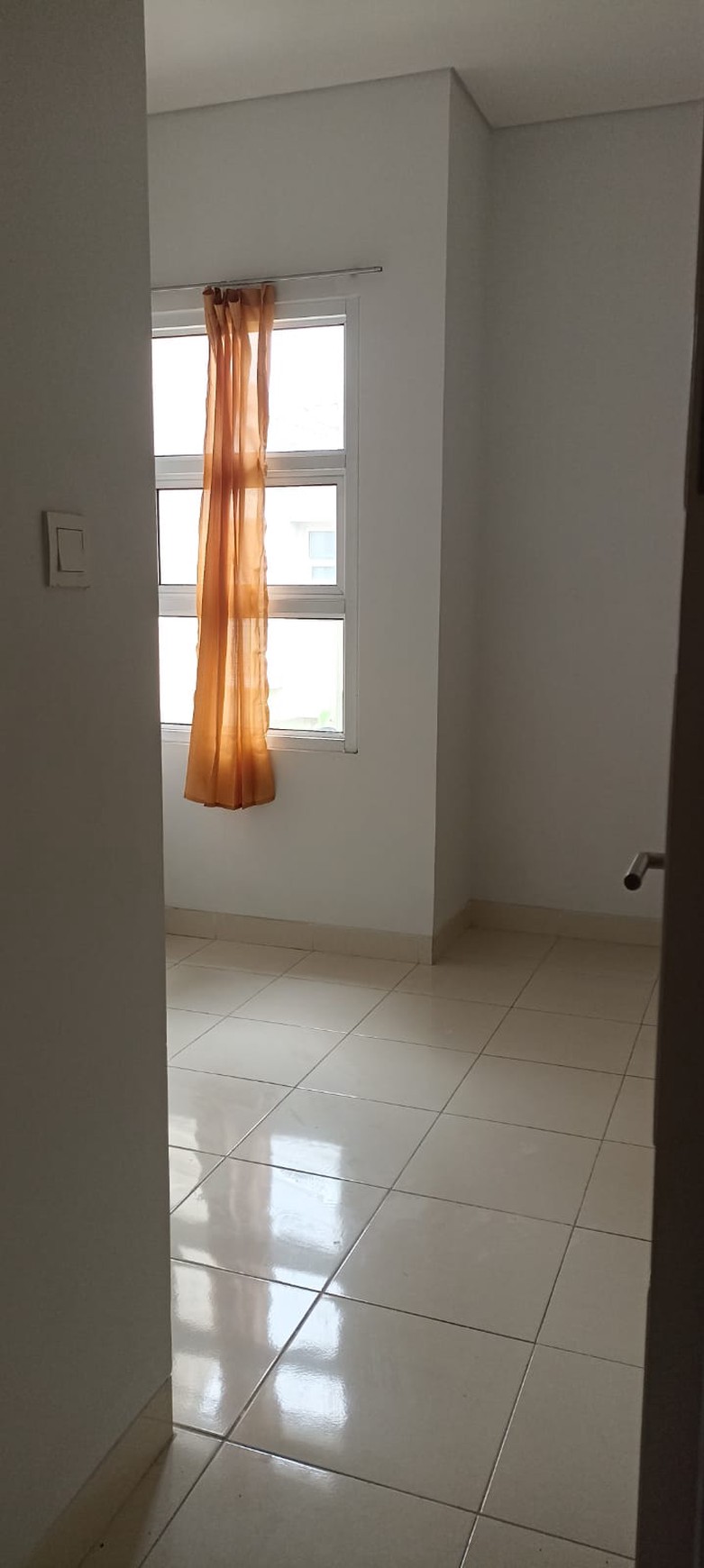 Rumah 2 lantai di Virginia Village Gading Serpong