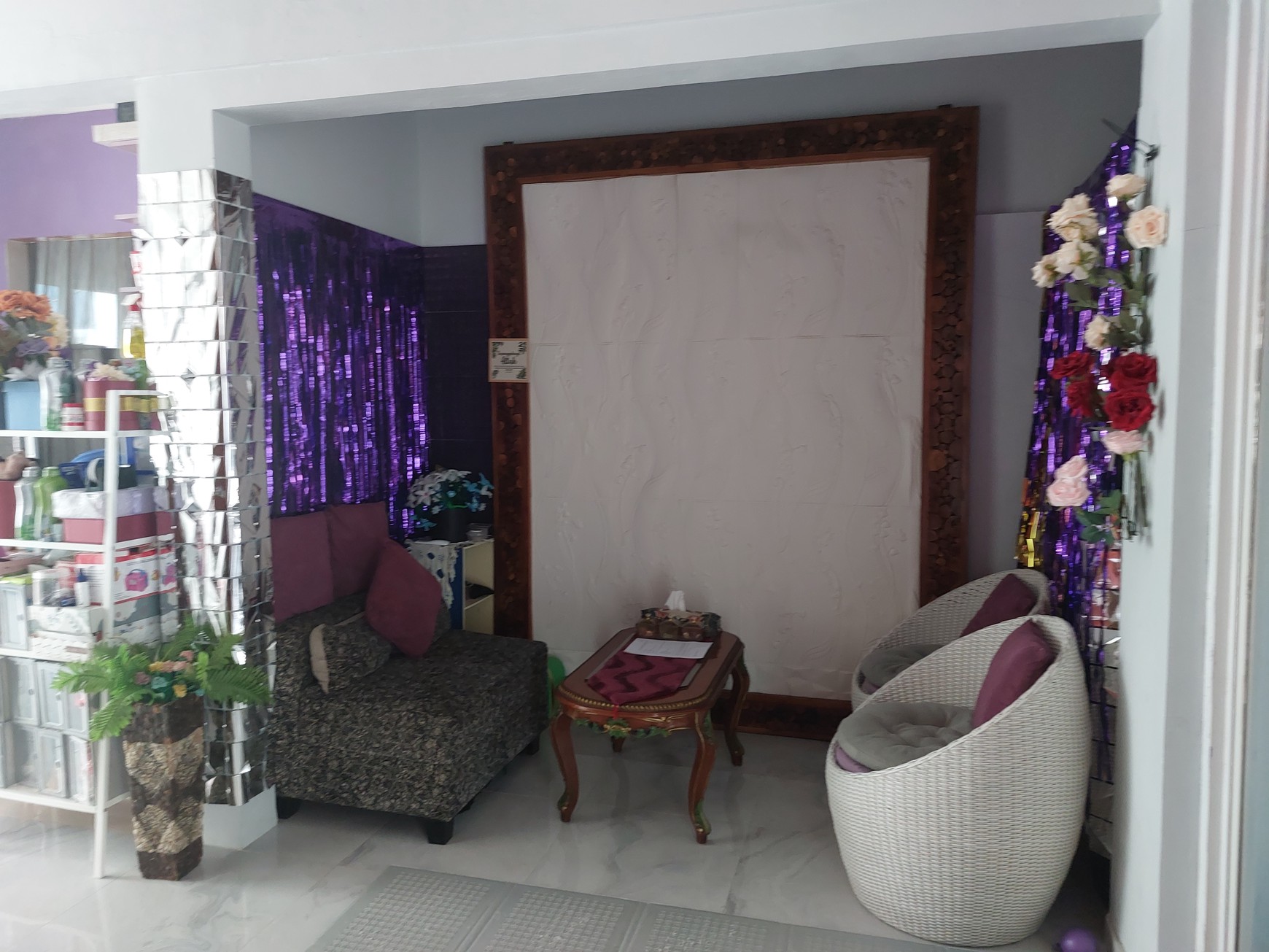 Rumah hoek2 lantai sudah renovasi, siap huni,dalam perumahan Villa Mutiara Cibubur 2