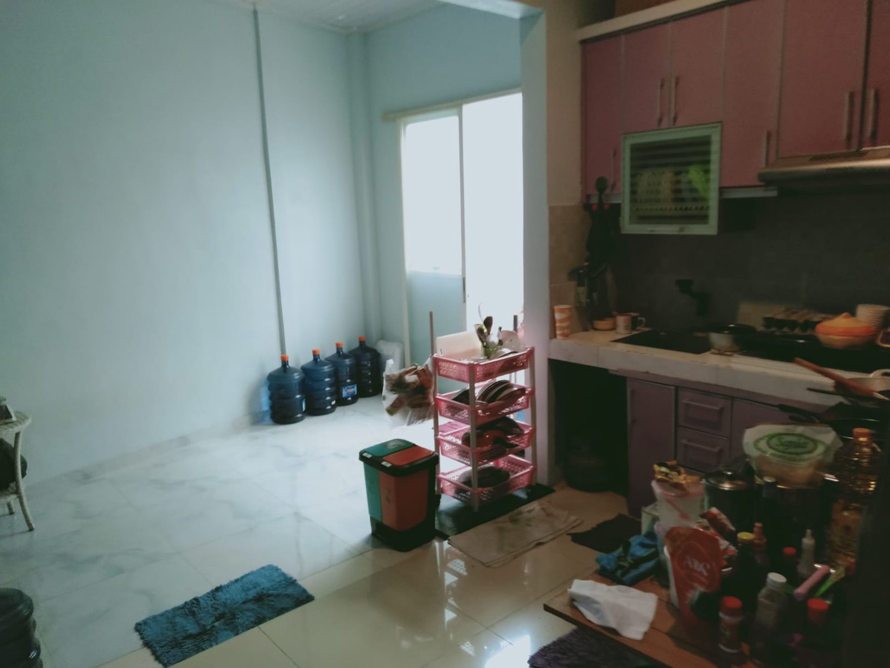 Rumah hoek2 lantai sudah renovasi, siap huni,dalam perumahan Villa Mutiara Cibubur 2