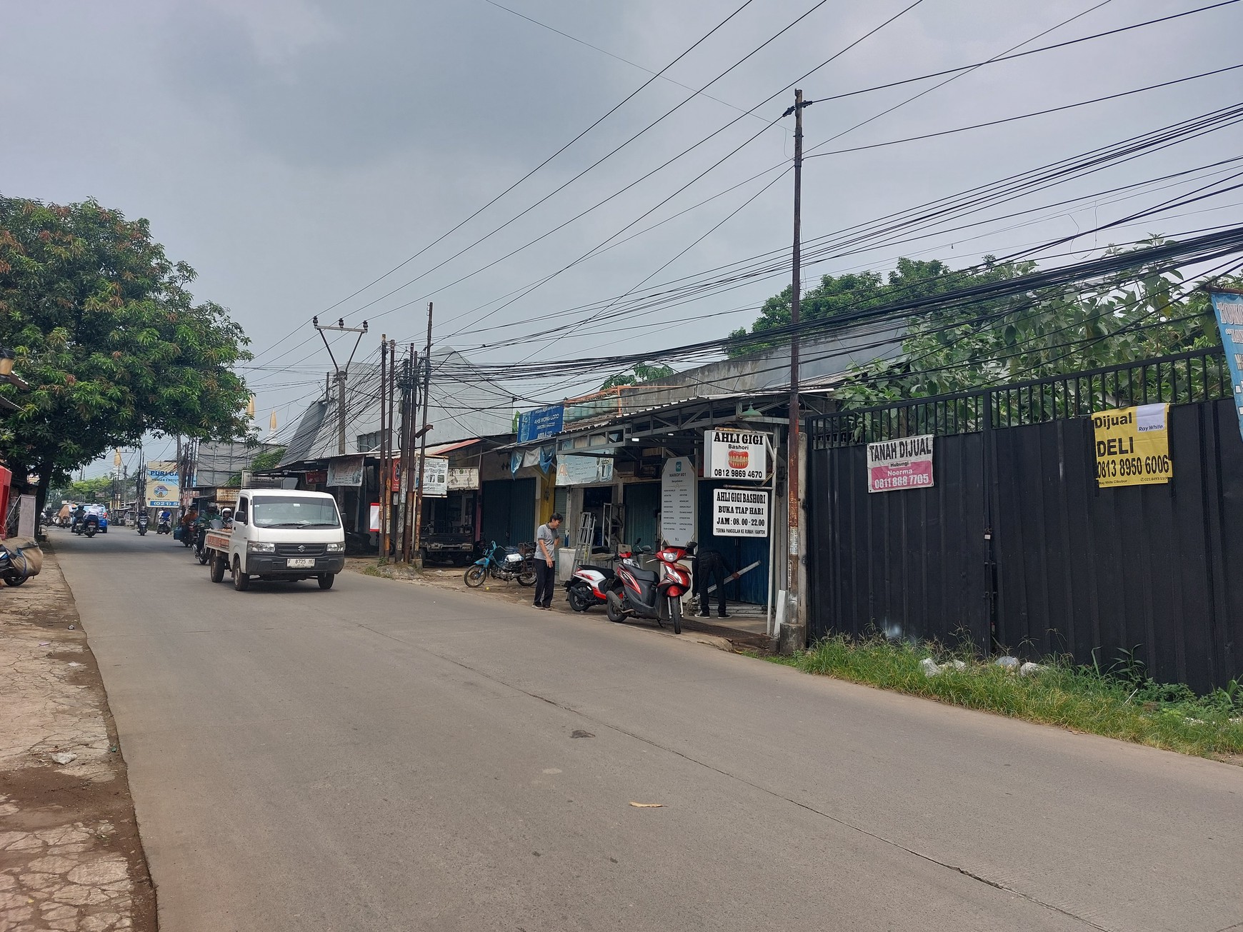 Tanah di pinggir jalan raya Ciangsana dekat perumahan Puri Ganda Asri.