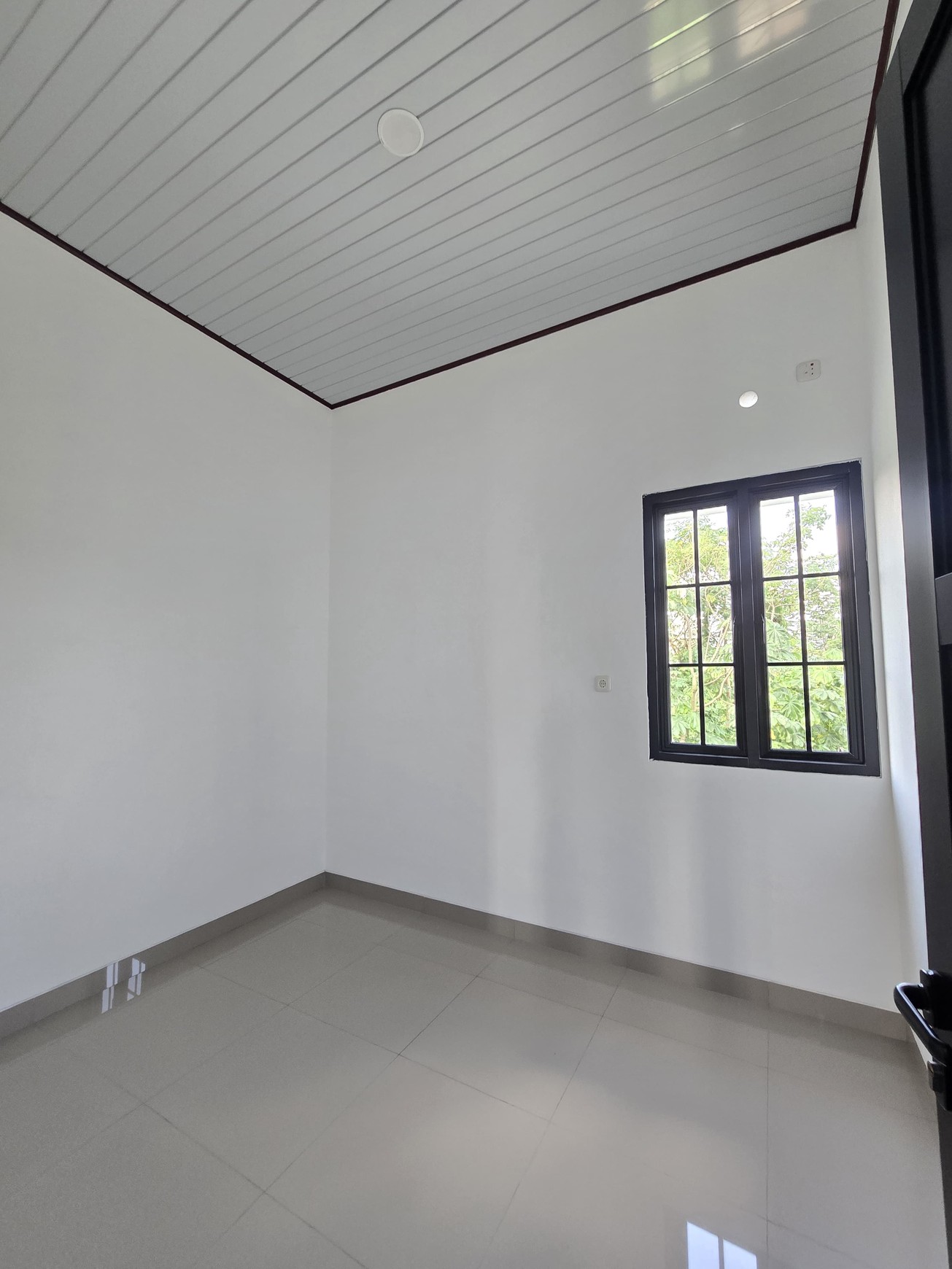 Flash Sale. Rumah bagus Bumi Puspitek Asri, Pagedangan