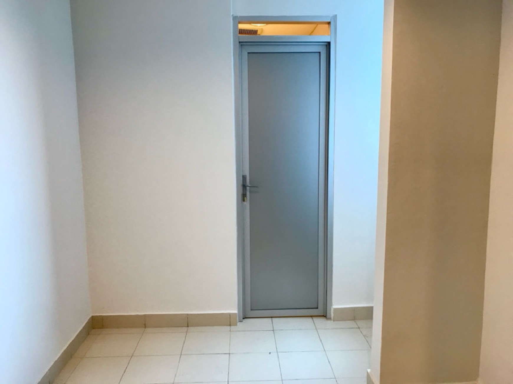 Apartemen Furnished Posisi Hook Siap Huni Tinggal Bawa Koper