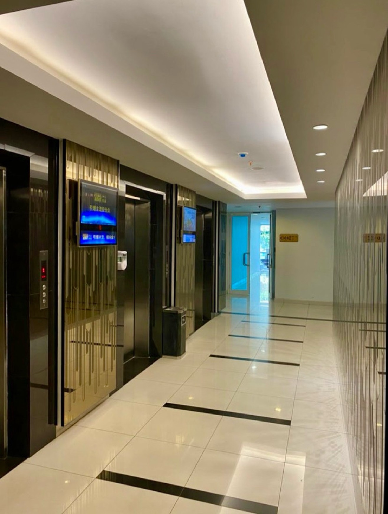 Apartemen Furnished Posisi Hook Siap Huni Tinggal Bawa Koper