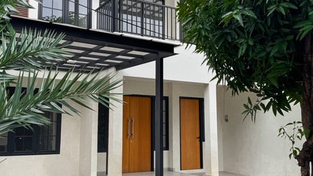 Rumah 2½ Lantai Siap Huni Lokasi Strategis dan Asri @Graha Bintaro
