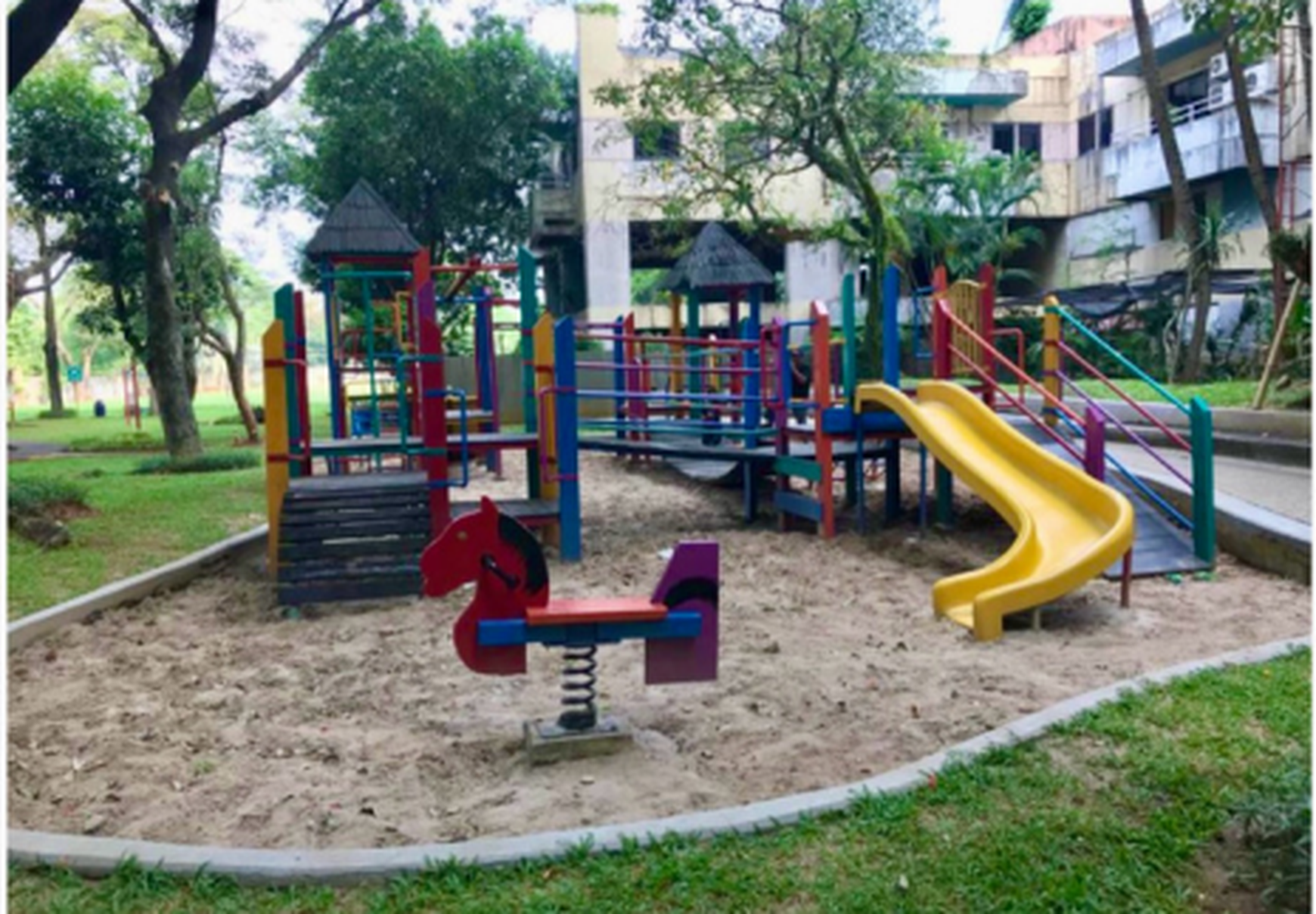 Apartemen Bona Vista Siap Huni 2 Bedroom Dekat MRT