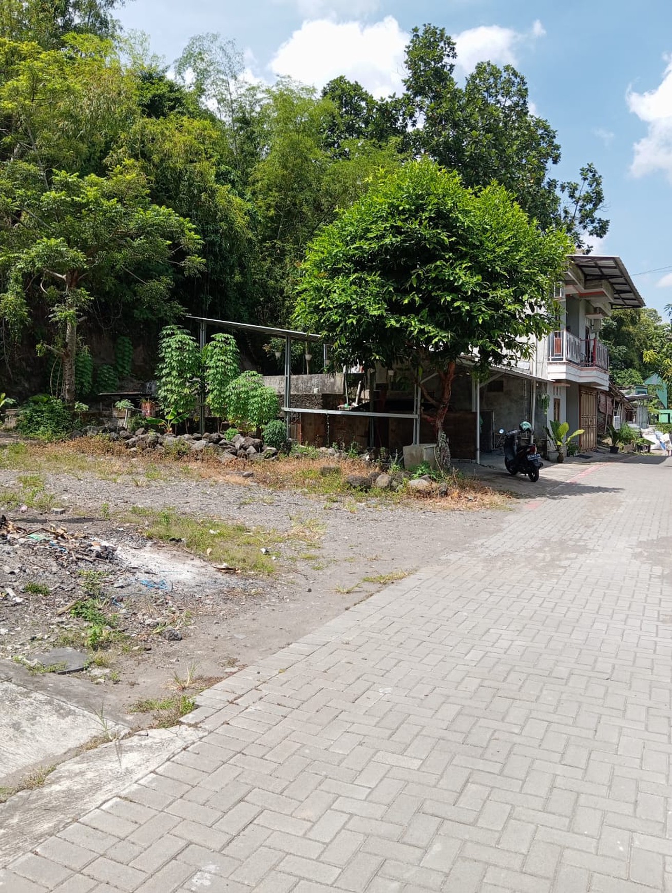 Tanah 200 Meter Lokasi Strategis Area Kampus UGM Sinduadi Mlati Sleman