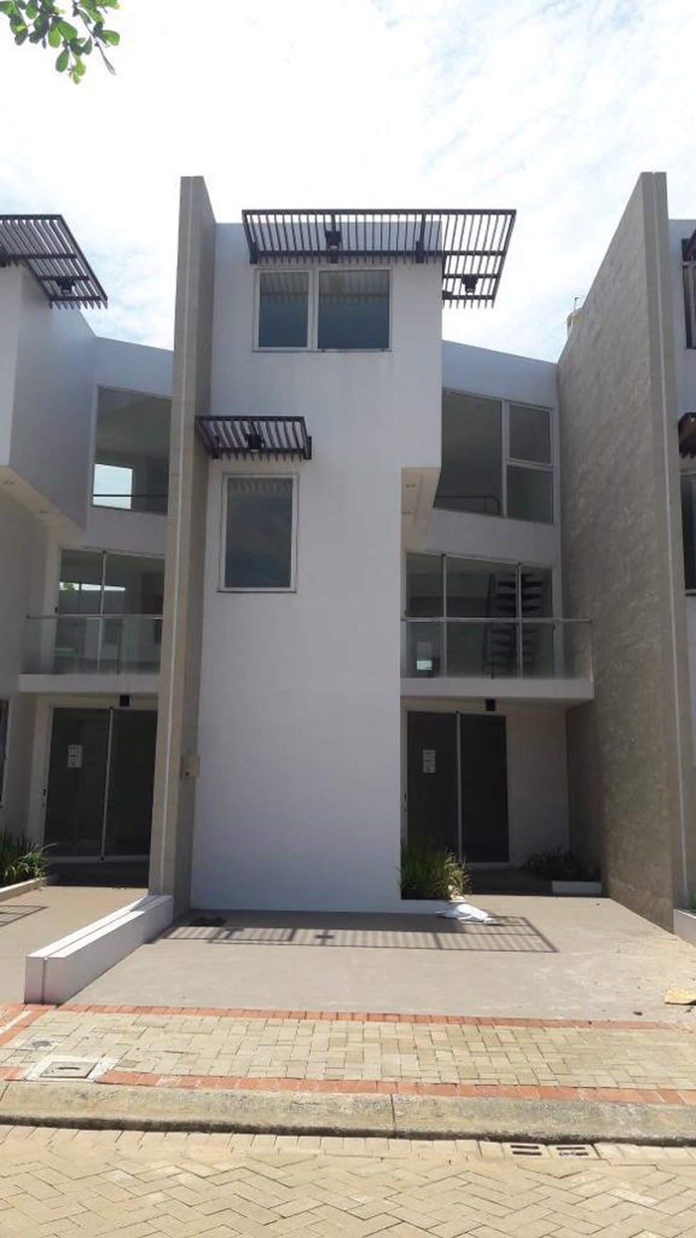 Rumah di Bintaro Jaya Cluster Divine Discovery Aluvia type Yume A
