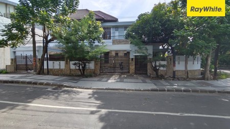 Disewakan Rumah 2 lantai di Gayungsari Barat Surabaya
